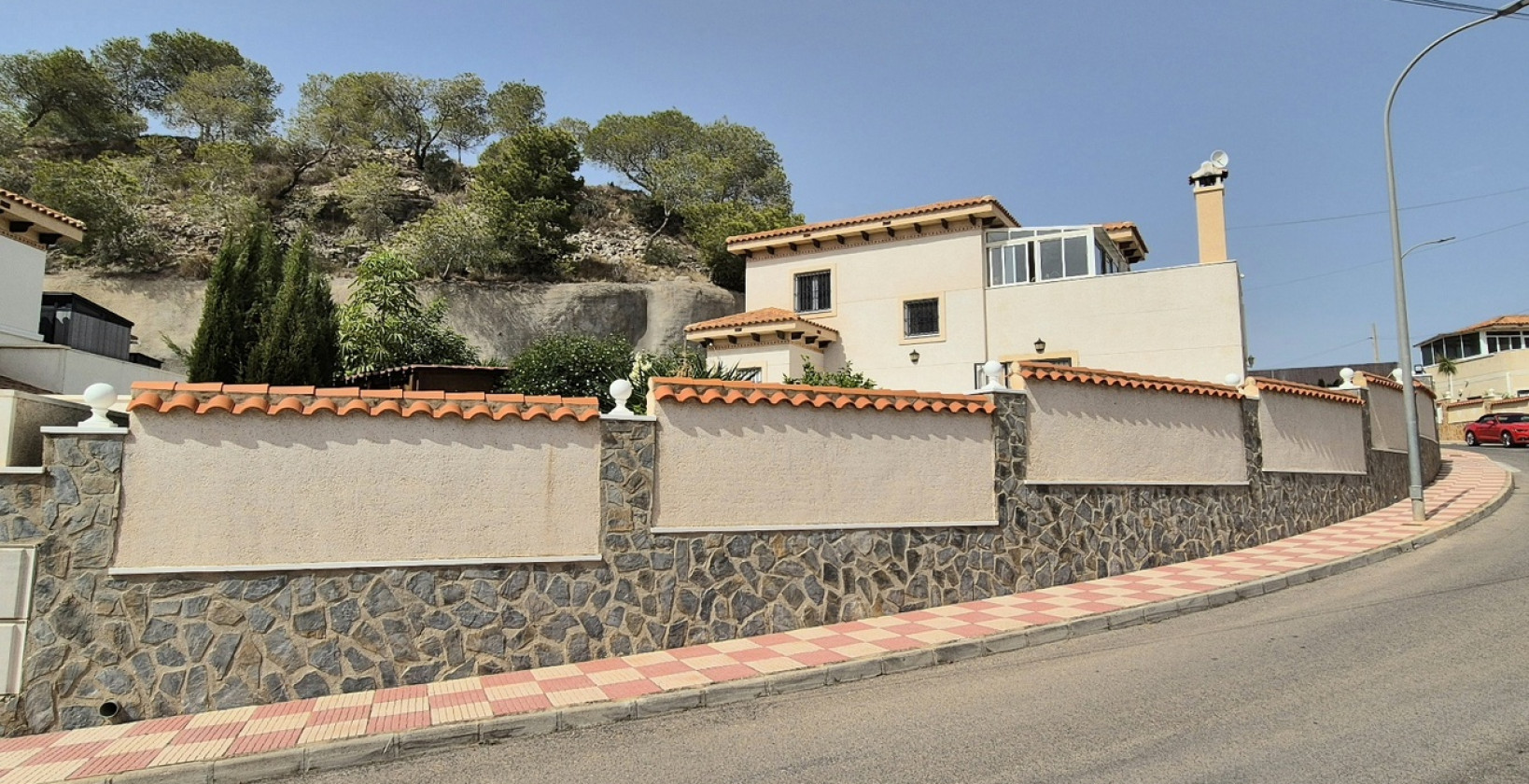 Resale - Villa - San Miguel de Salinas - Ciudad De Las Comunicaciones