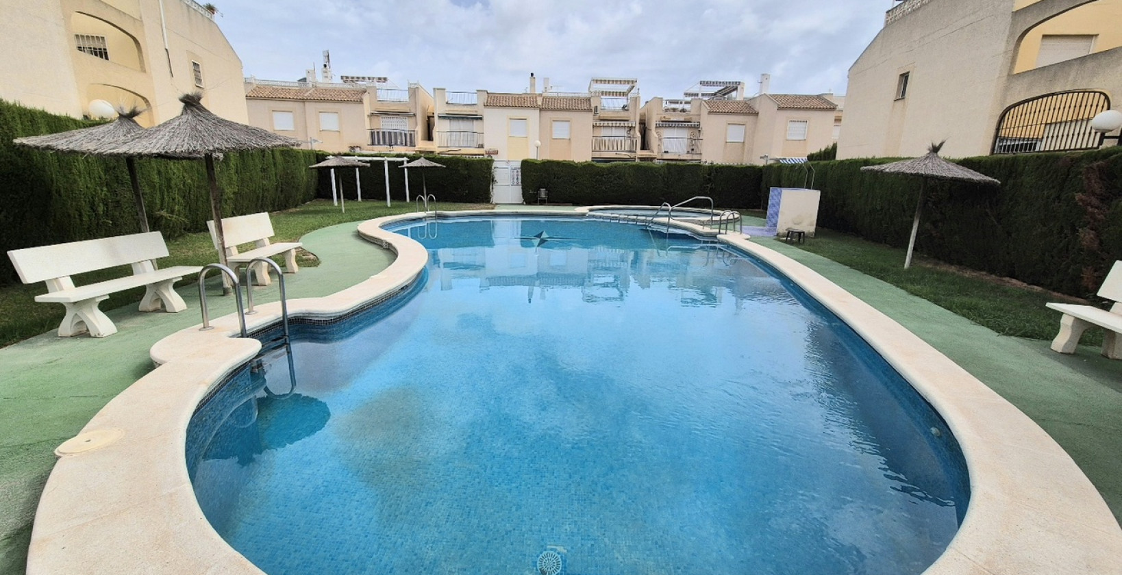 Resale - Apartment / flat - Torrevieia - La Siesta