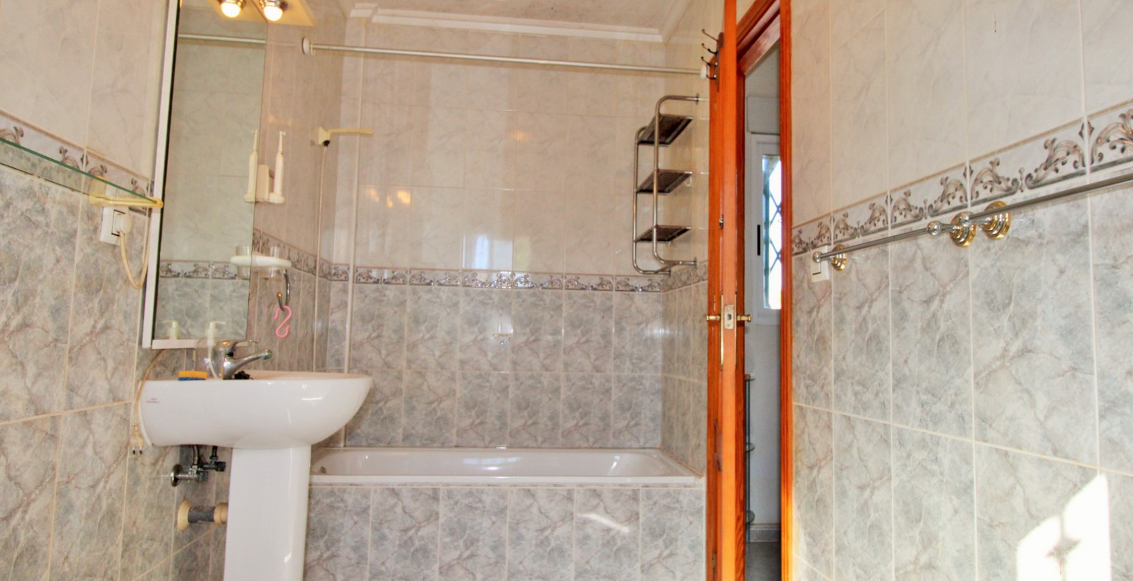 Återförsäljning - Radhus - Villamartín - Villamartin