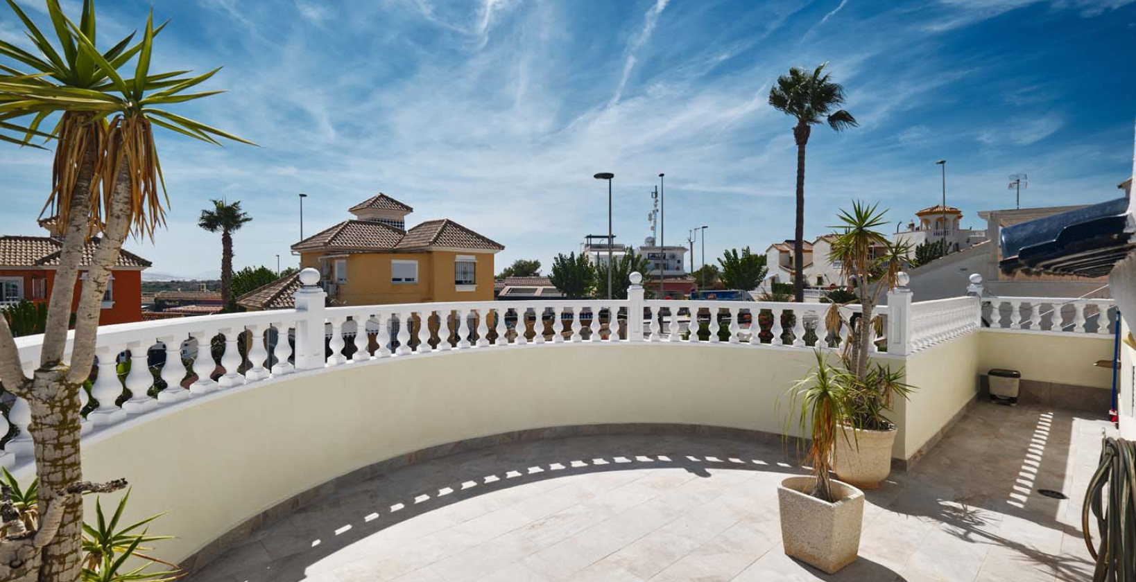 Återförsäljning - Villa - Pinar de Campoverde