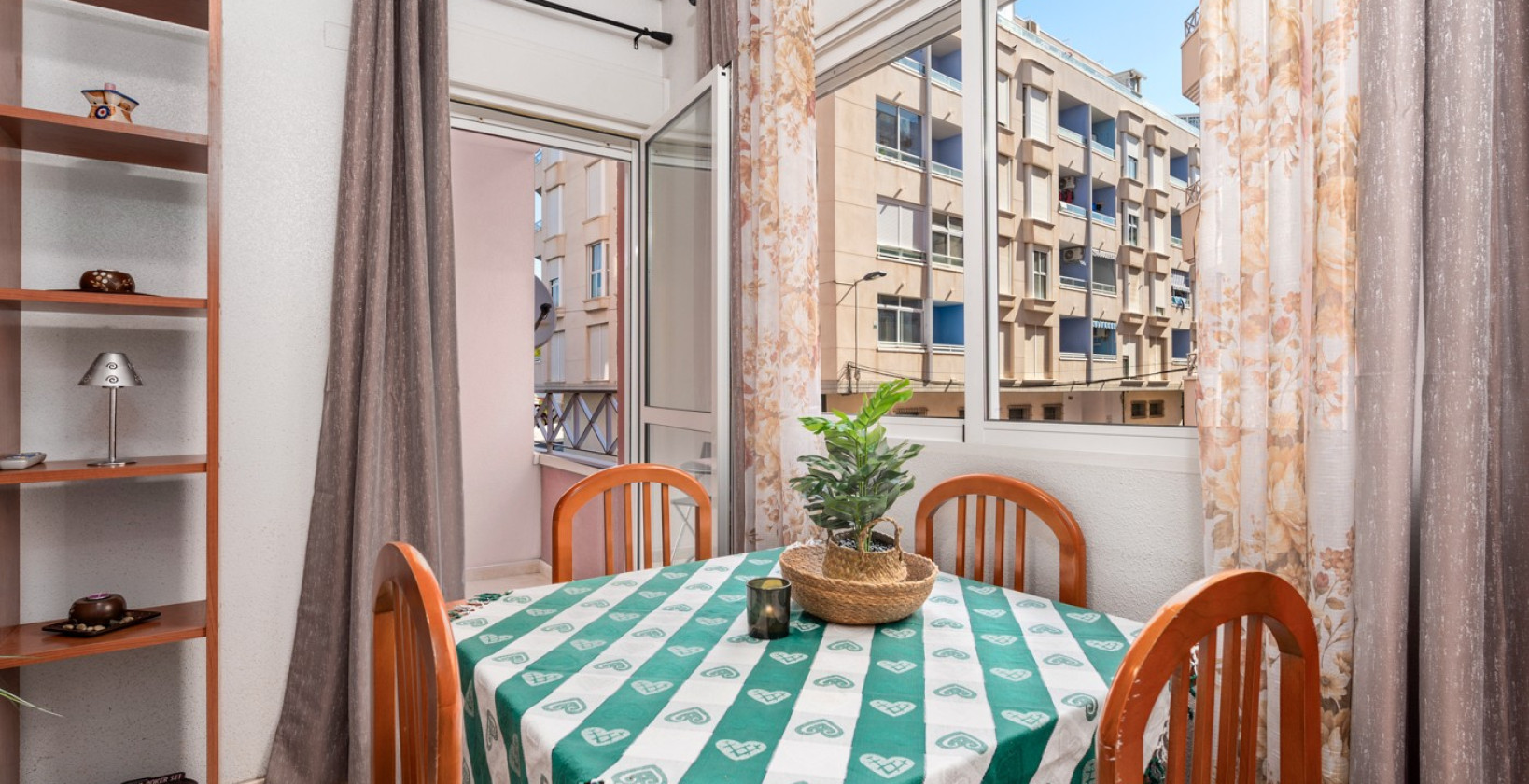 Resale - Apartments - Torrevieja - Parque las naciones