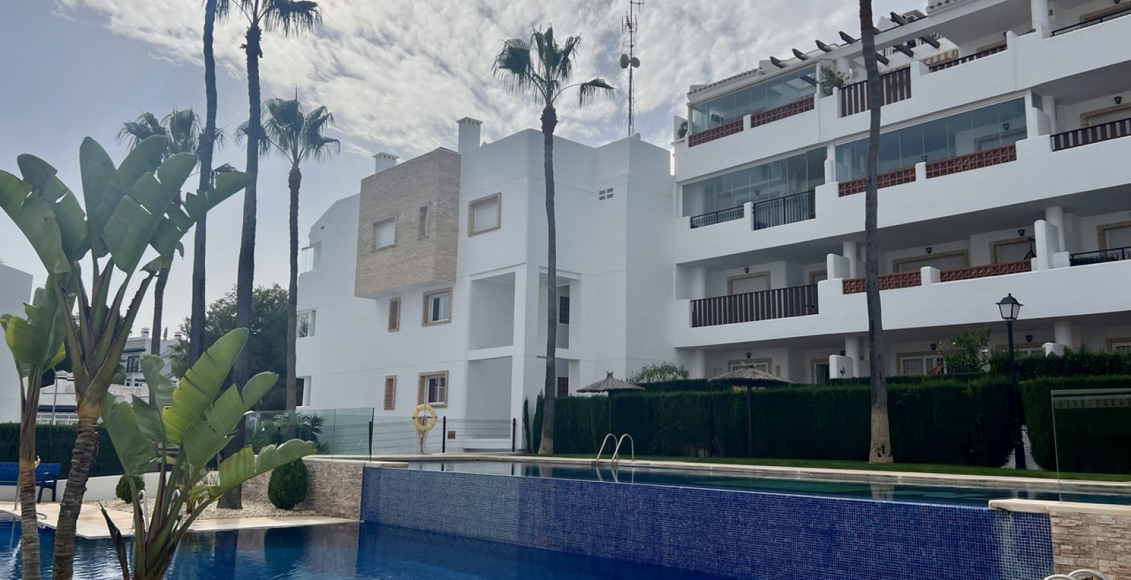 Resale - Apartment / flat - Villamartín - Villamartin