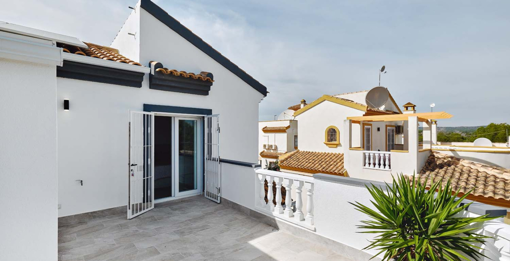 Resale - Villa - Pinar de Campoverde