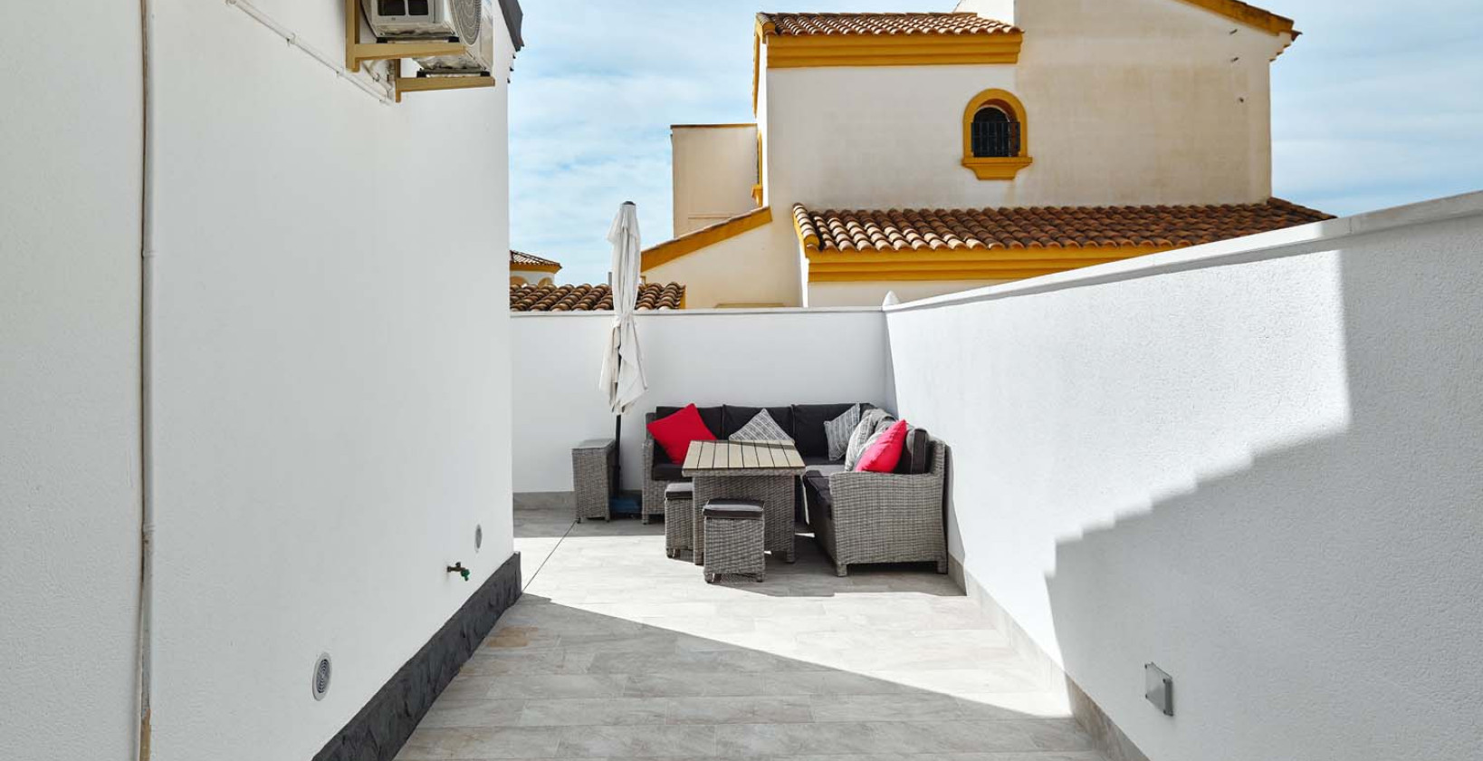 Resale - Villa - Pinar de Campoverde