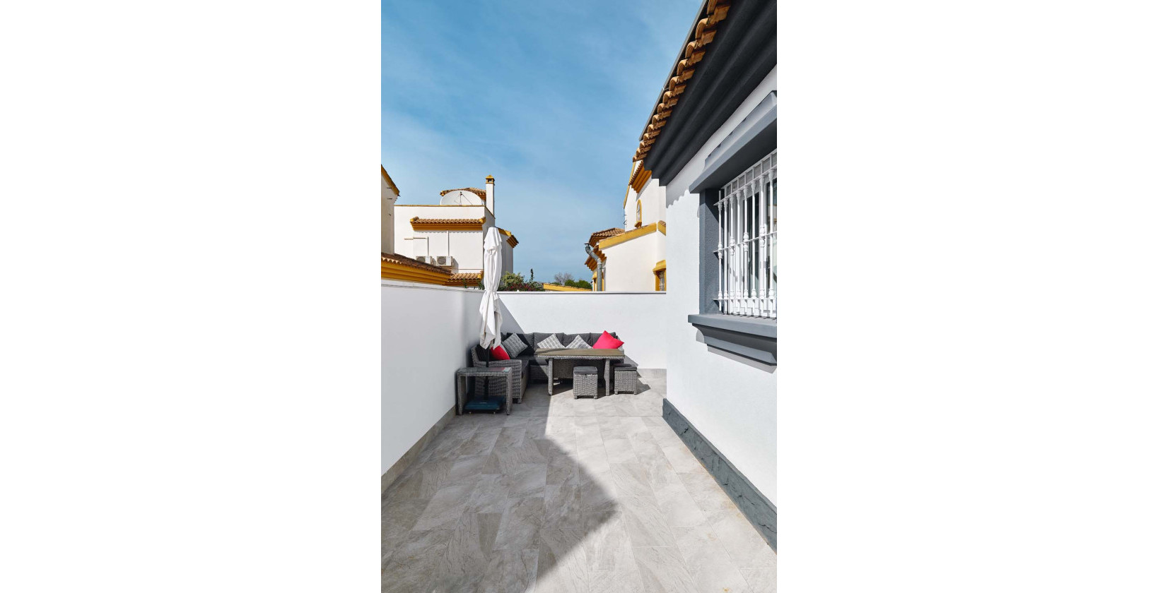 Resale - Villa - Pinar de Campoverde