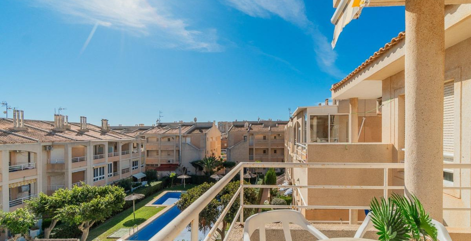 Resale - Apartment / flat - Torrevieja - Los Frutales