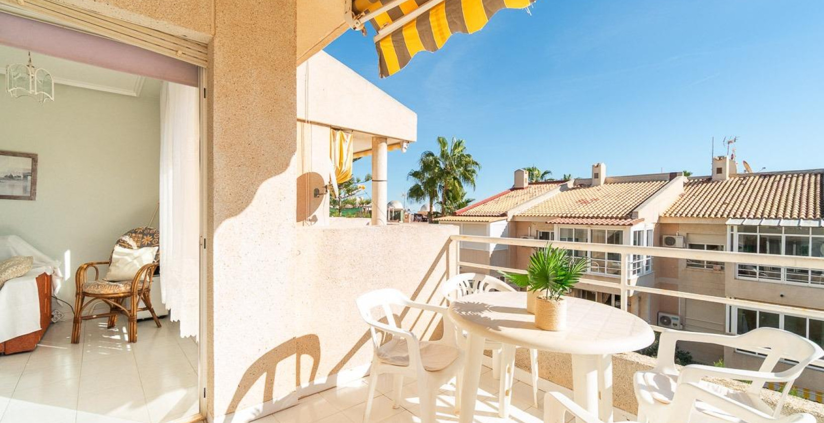 Resale - Apartment / flat - Torrevieja - Los Frutales