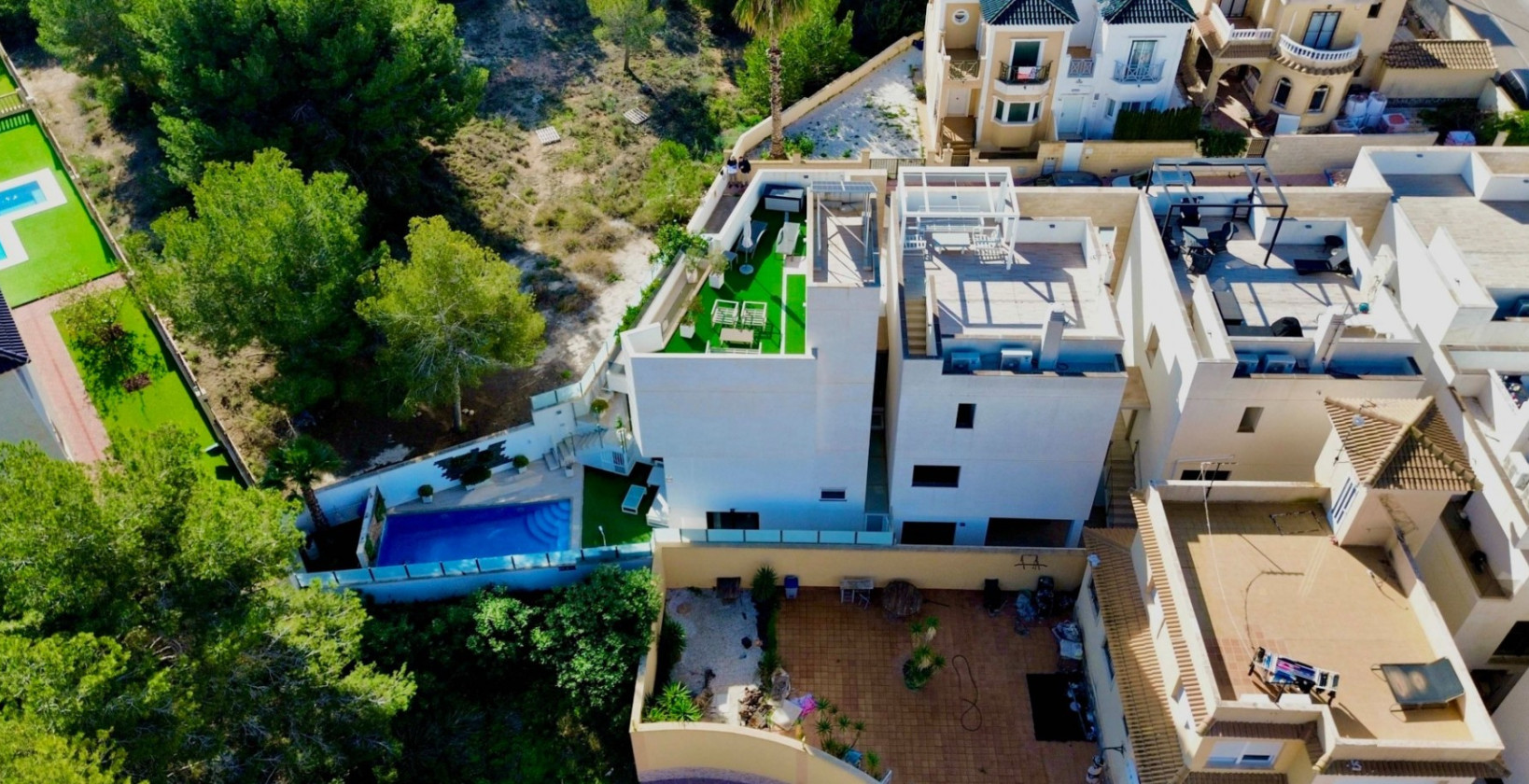 Resale - Villa - Orihuela Costa - Villamartín