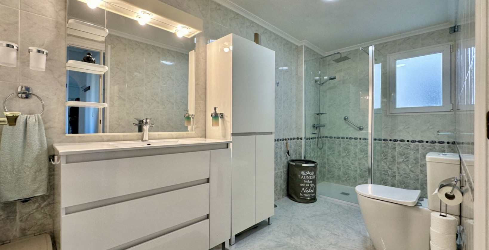 Resale - Apartment / flat - Orihuela Costa - Playa Flamenca