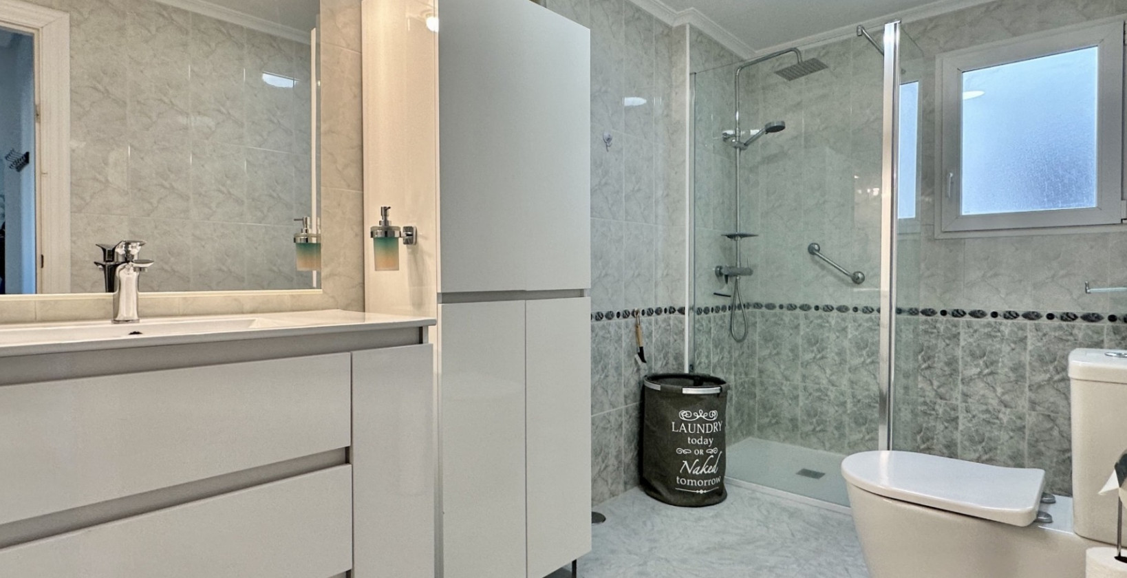 Resale - Apartment / flat - Orihuela Costa - Playa Flamenca