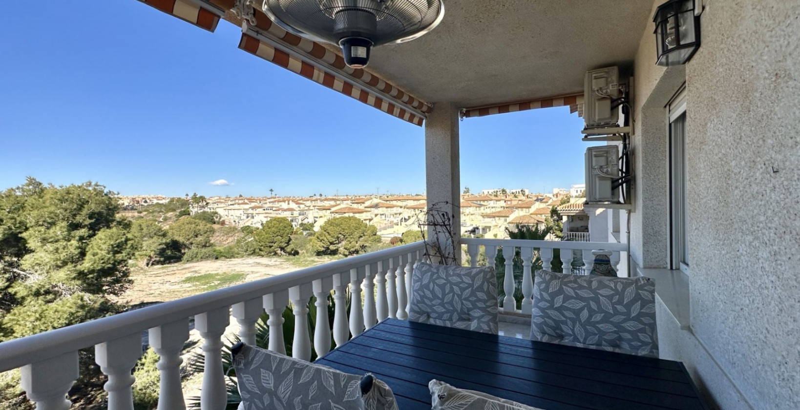 Resale - Apartment / flat - Orihuela Costa - Playa Flamenca