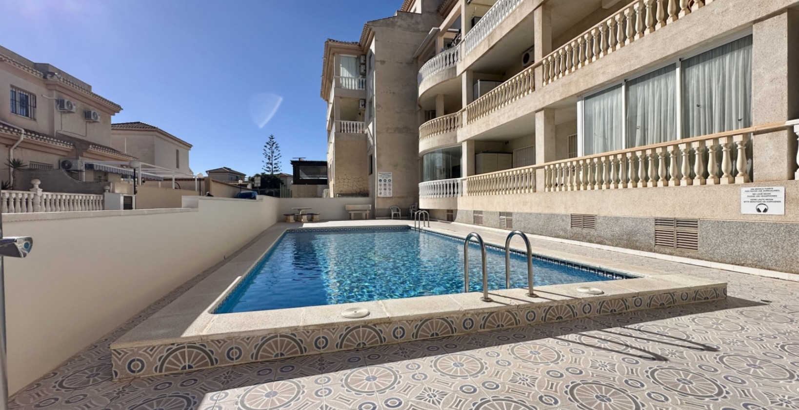Resale - Apartment / flat - Orihuela Costa - Playa Flamenca