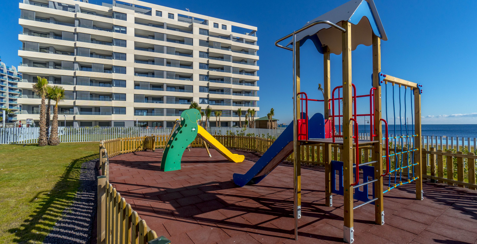 Återförsäljning - Lägenhet / lägenhet - Torrevieja - Punta Prima