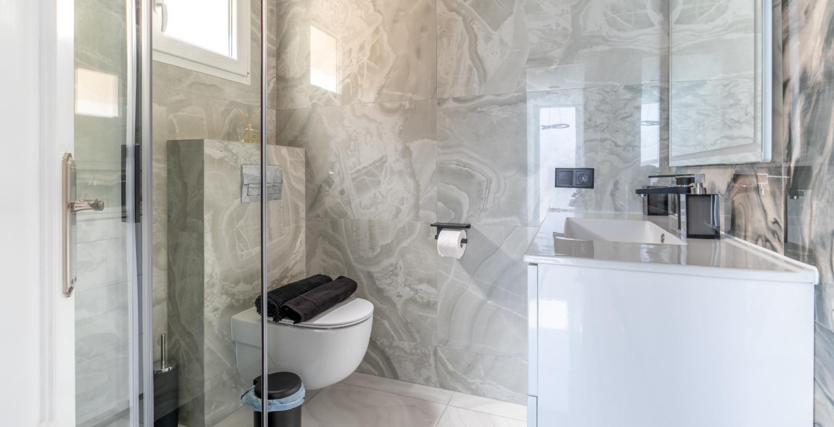 Resale - Apartment / flat - Torrevieja - Punta prima