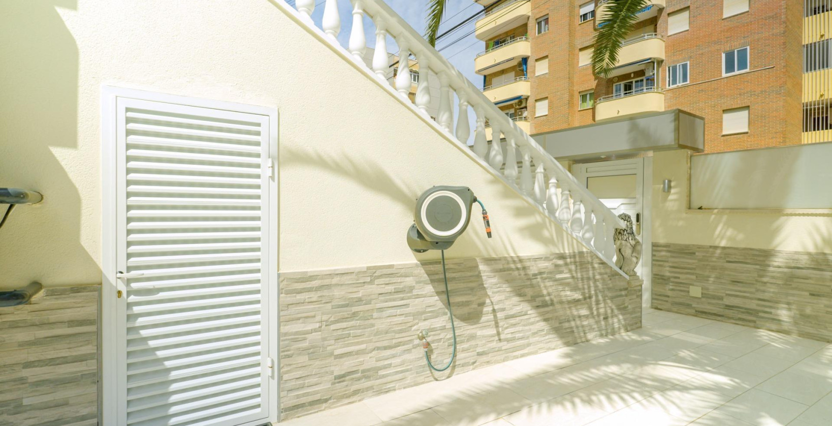 Resale - Apartment / flat - Torrevieja - Punta prima