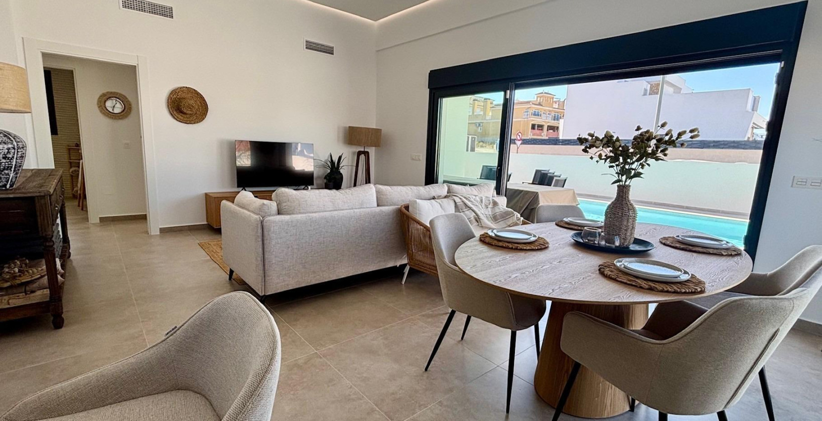 Nybygg - Villa - Rafal - polideportivo