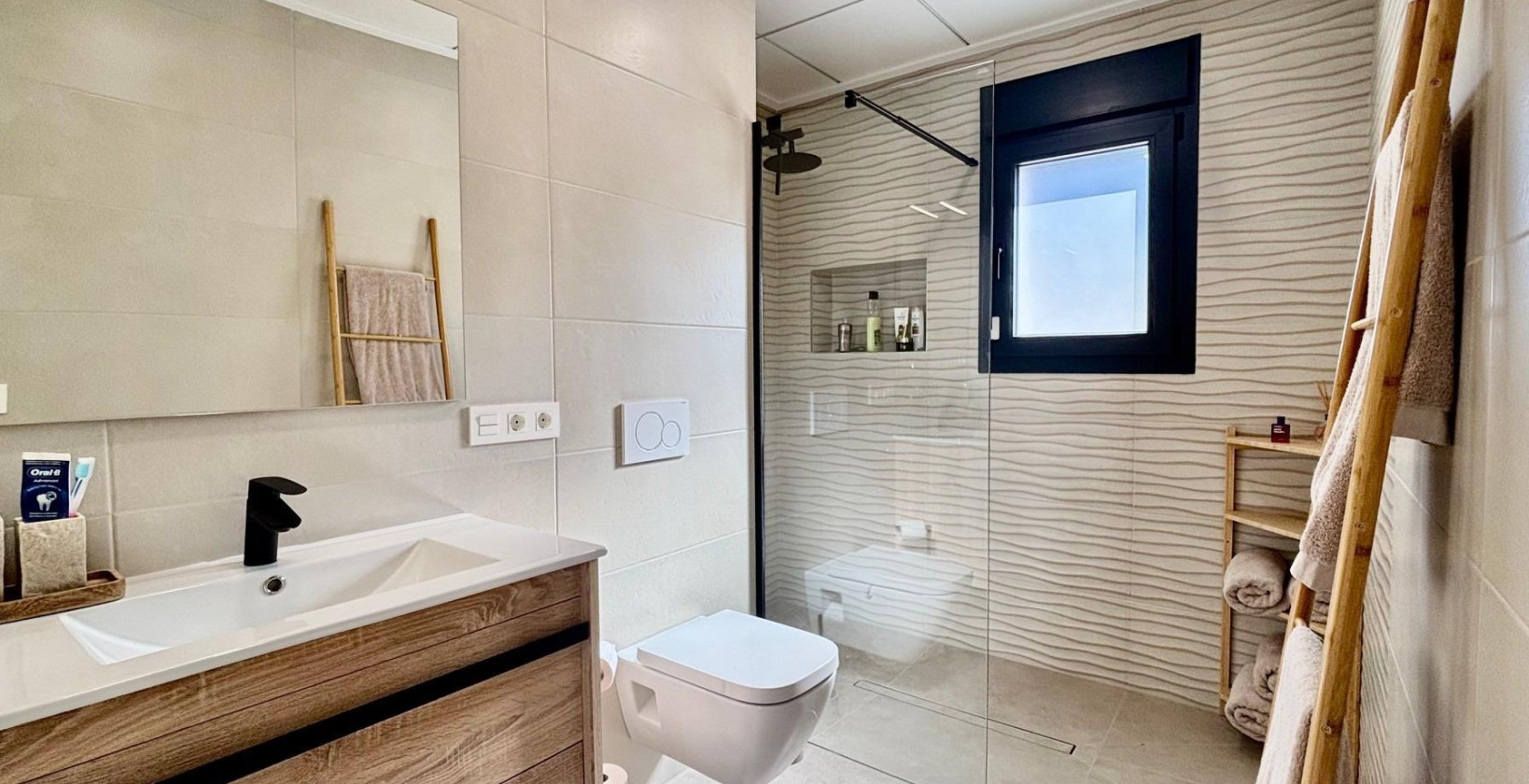 Nybygg - Villa - Rafal - polideportivo