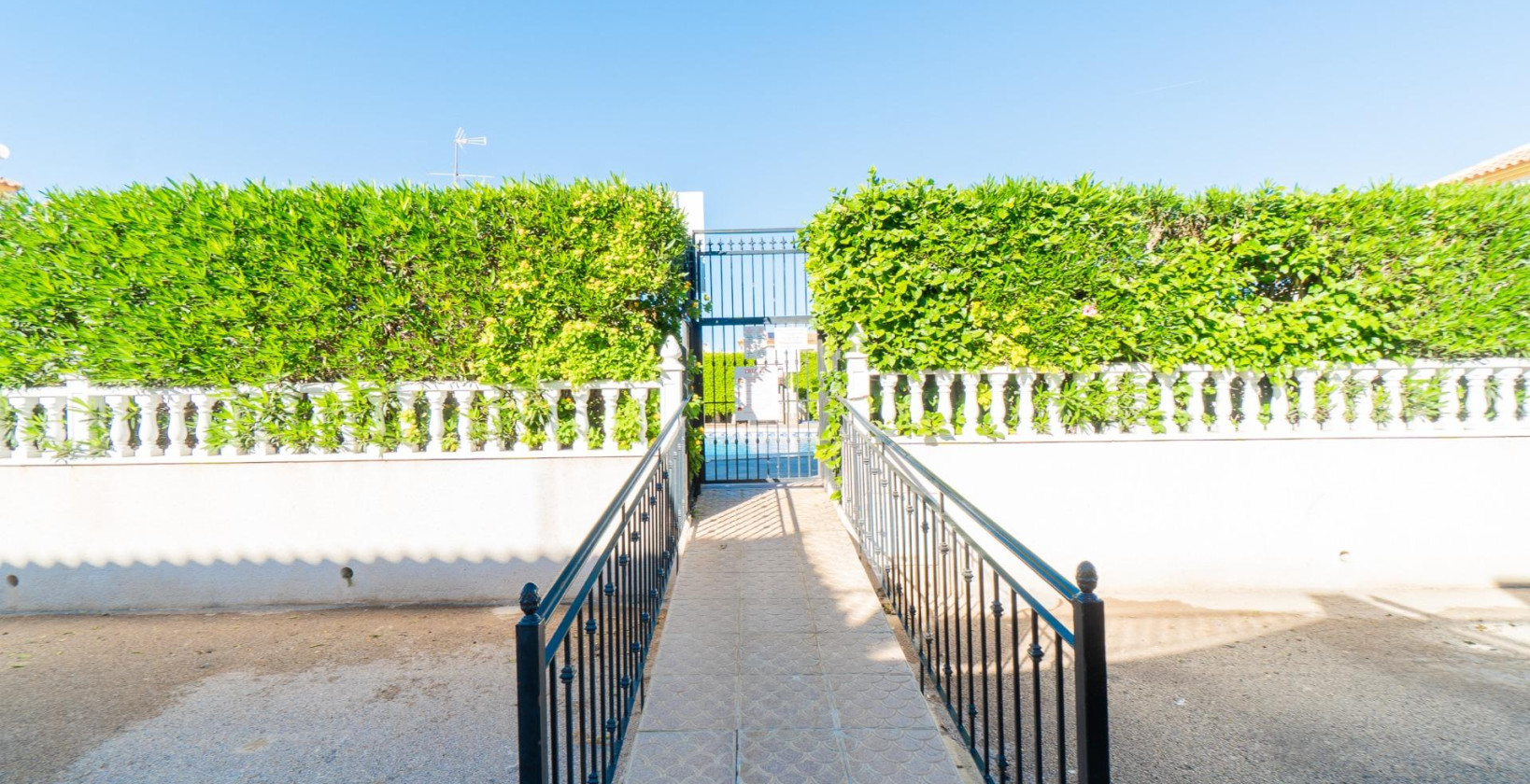 Resale - Villa - Orihuela Costa - Playa Flamenca