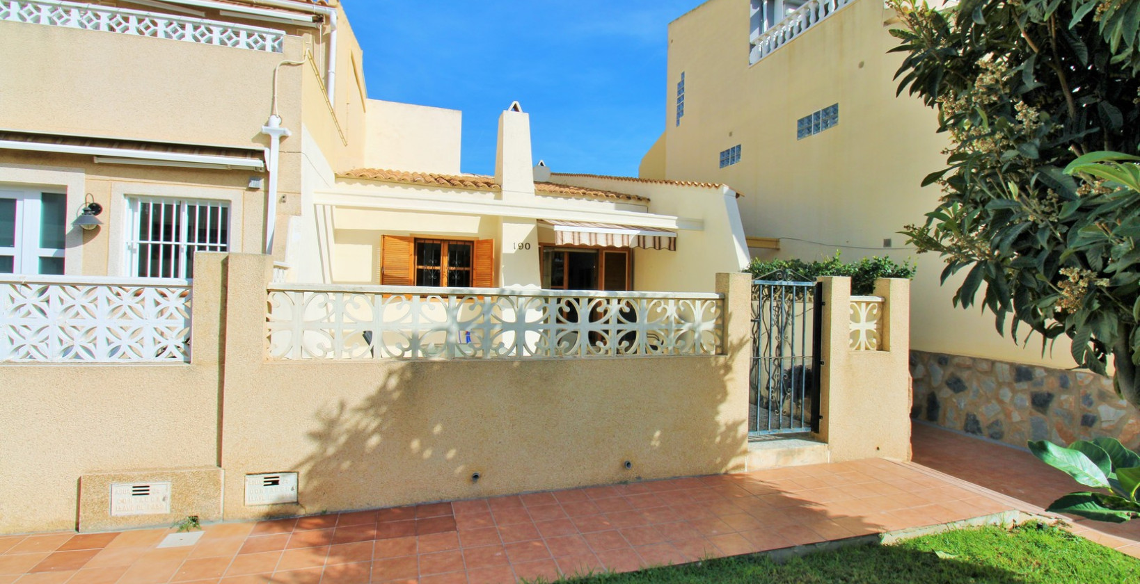 Resale - Apartment / flat - Playa Flamenca