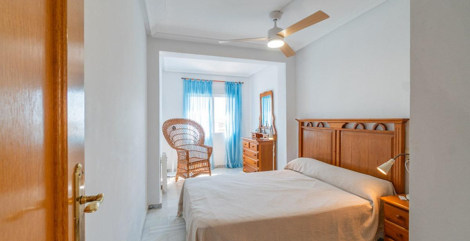 Resale - Villa - Torrevieja - La Mata