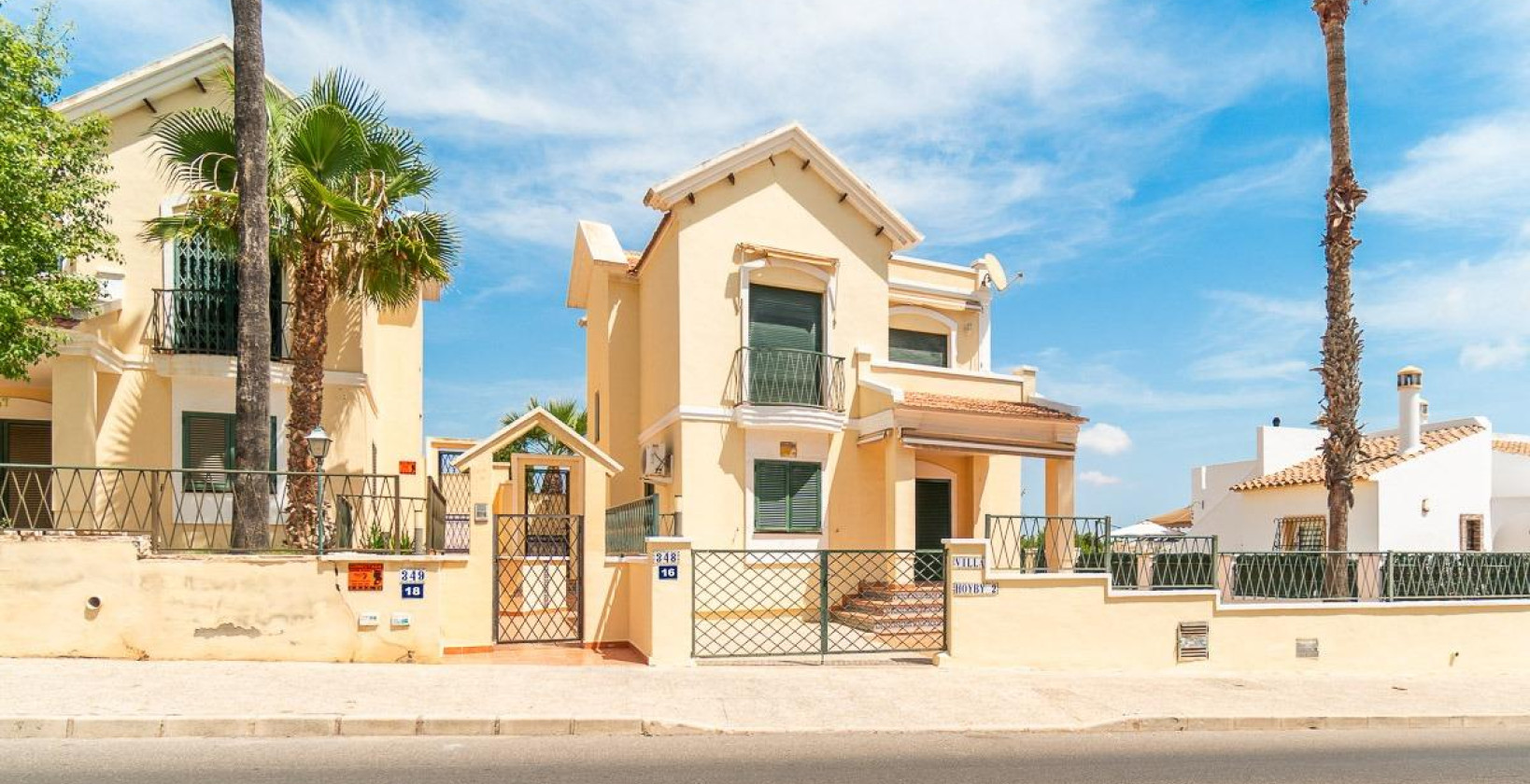 Resale - Villa - Orihuela Costa - Villamartín-Las Filipinas