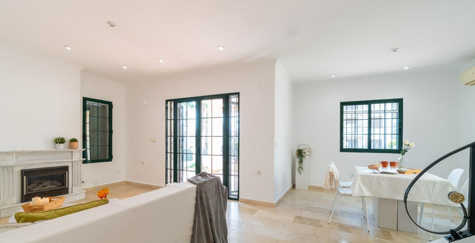 Resale - Villa - Orihuela Costa - Villamartín-Las Filipinas