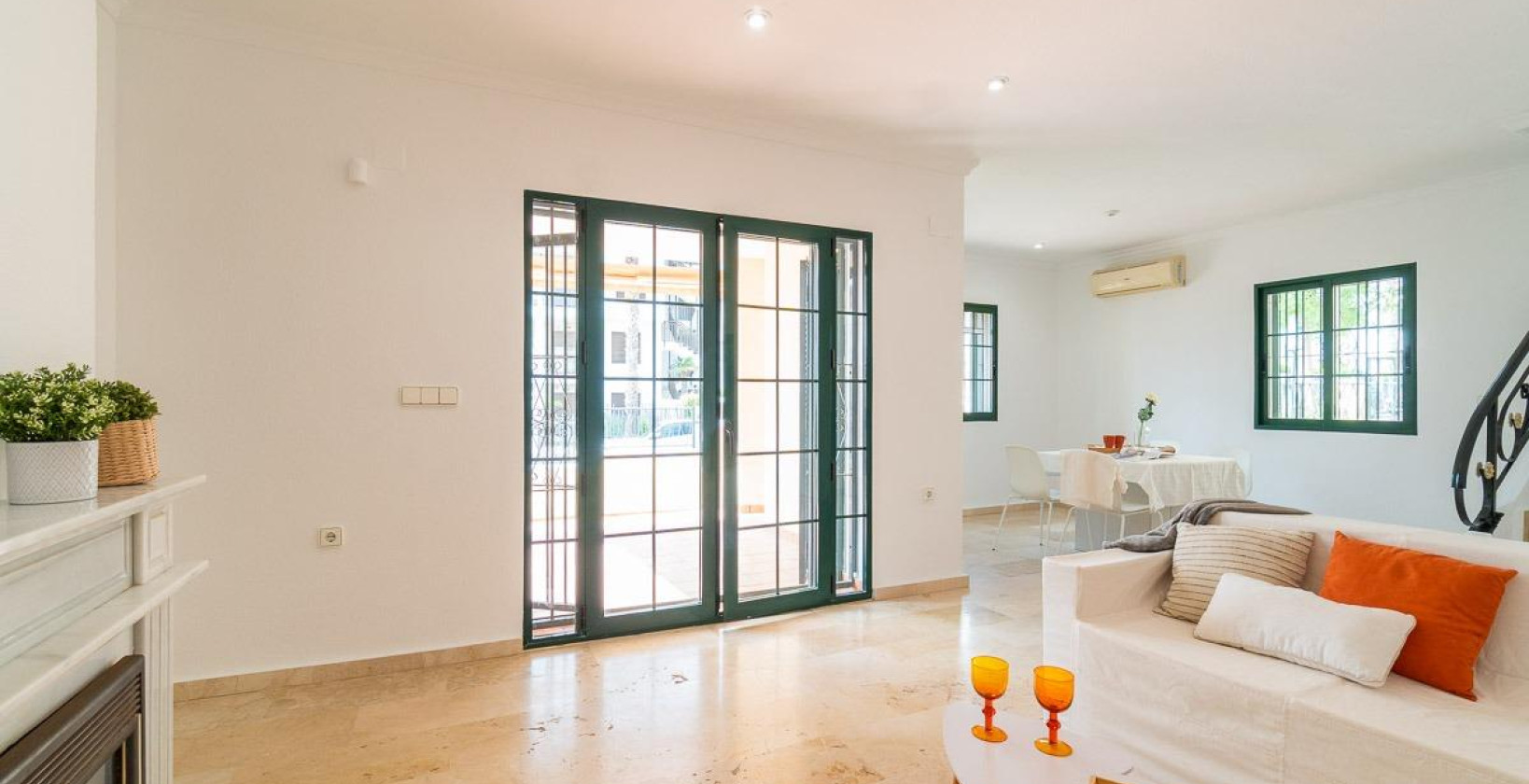 Resale - Villa - Orihuela Costa - Villamartín-Las Filipinas