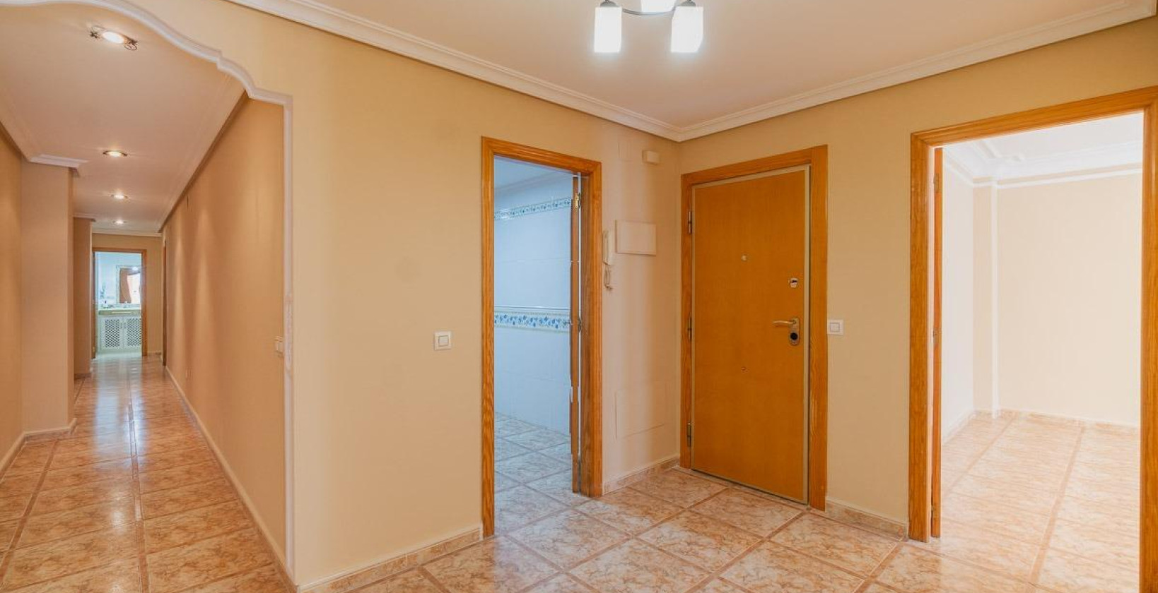 Resale - Apartment / flat - Torrevieja - Centro