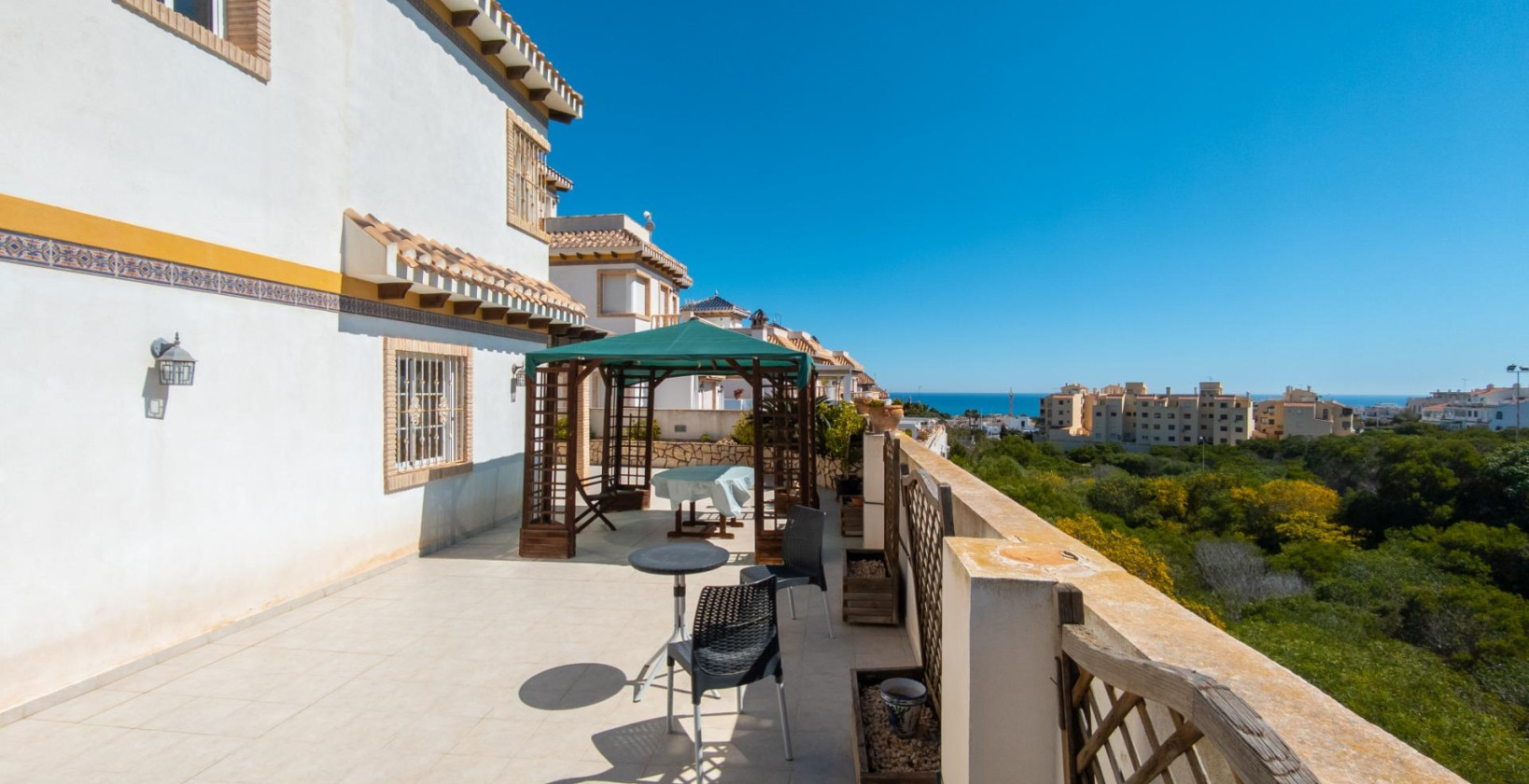 Resale - Villa - Torrevieja - La Mata