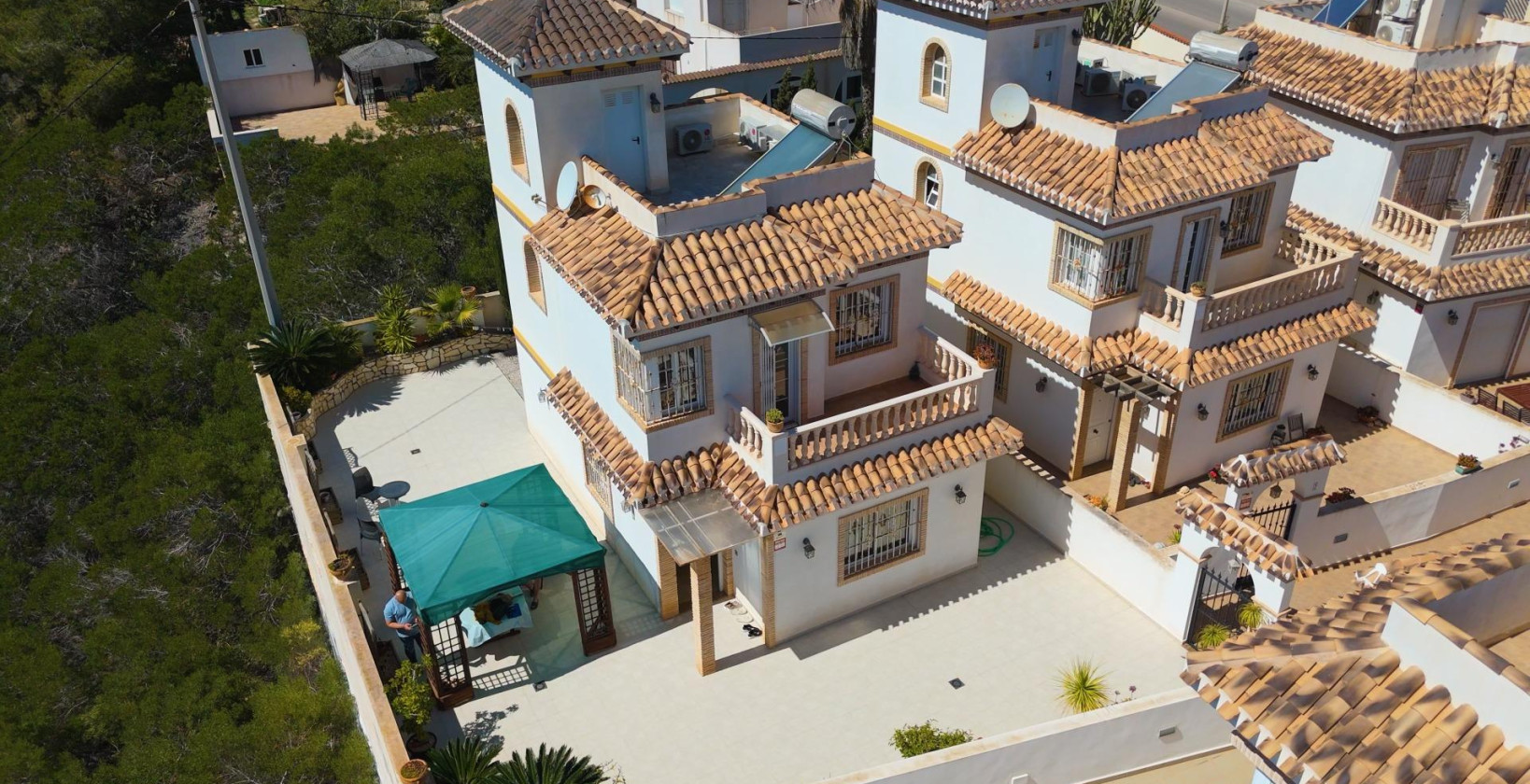 Resale - Villa - Torrevieja - La Mata