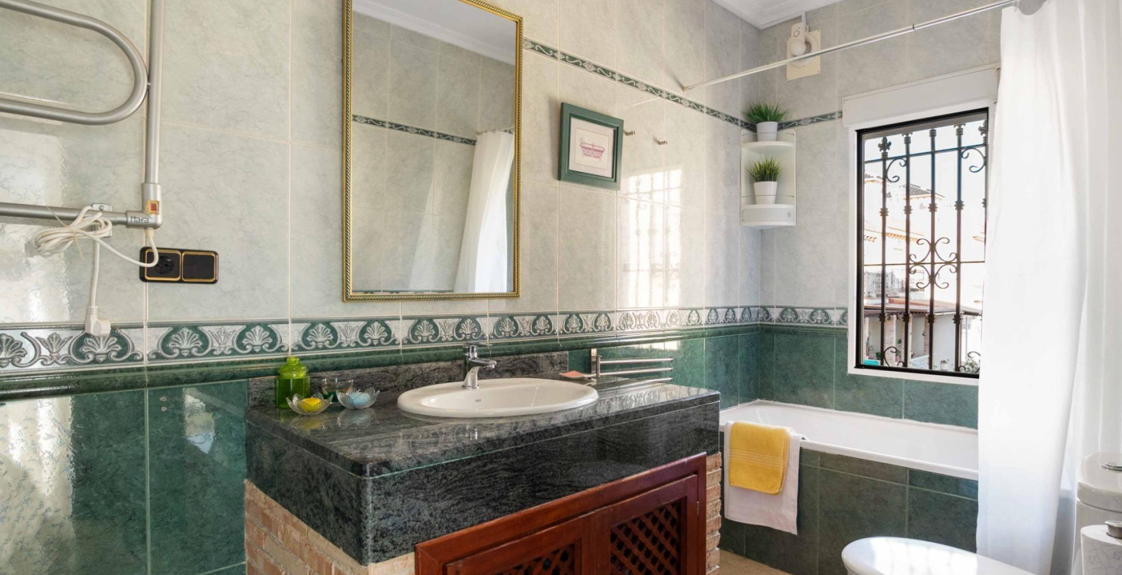 Resale - Villa - Orihuela Costa - La Florida