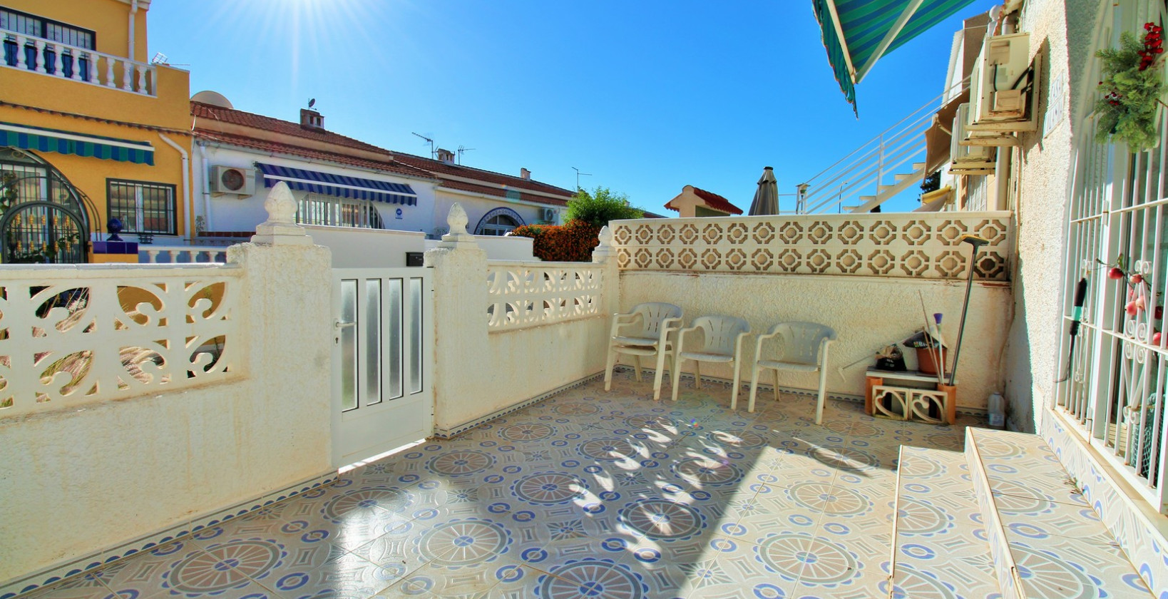 Resale - Apartment / flat - Torrevieja - El chaparral