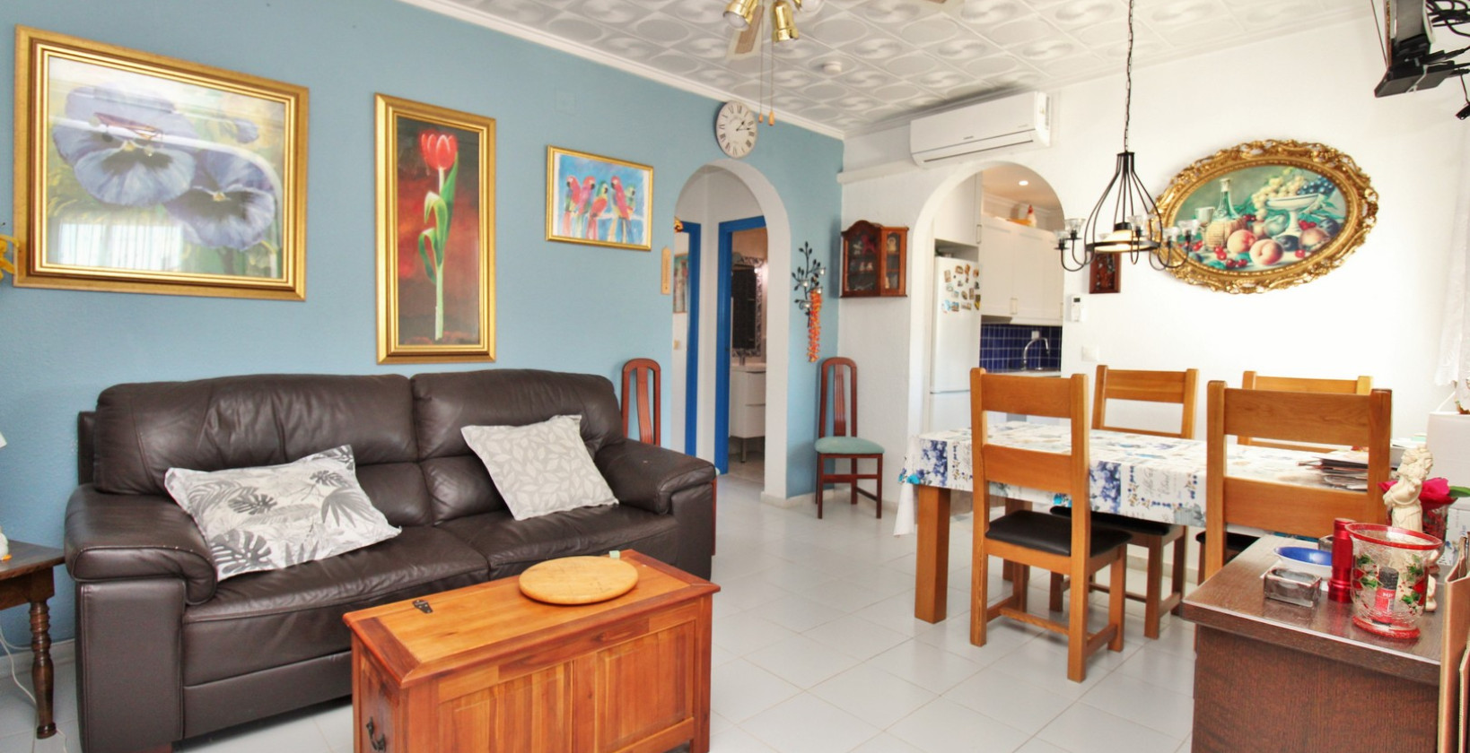 Resale - Villa - Torrevieja - El chaparral