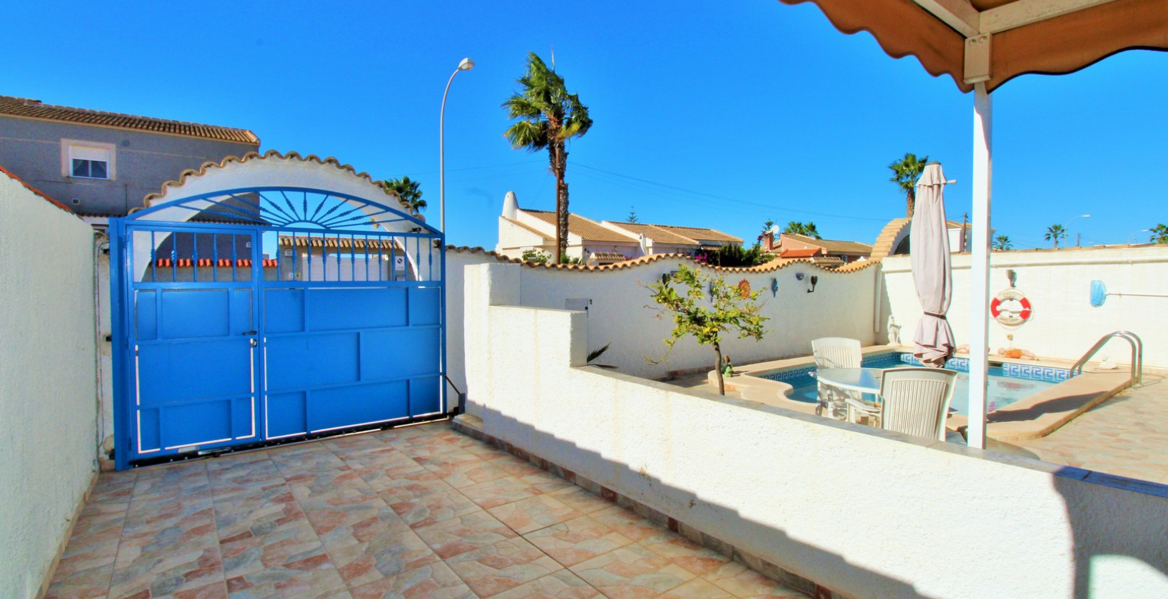 Resale - Villa - Torrevieja - El chaparral