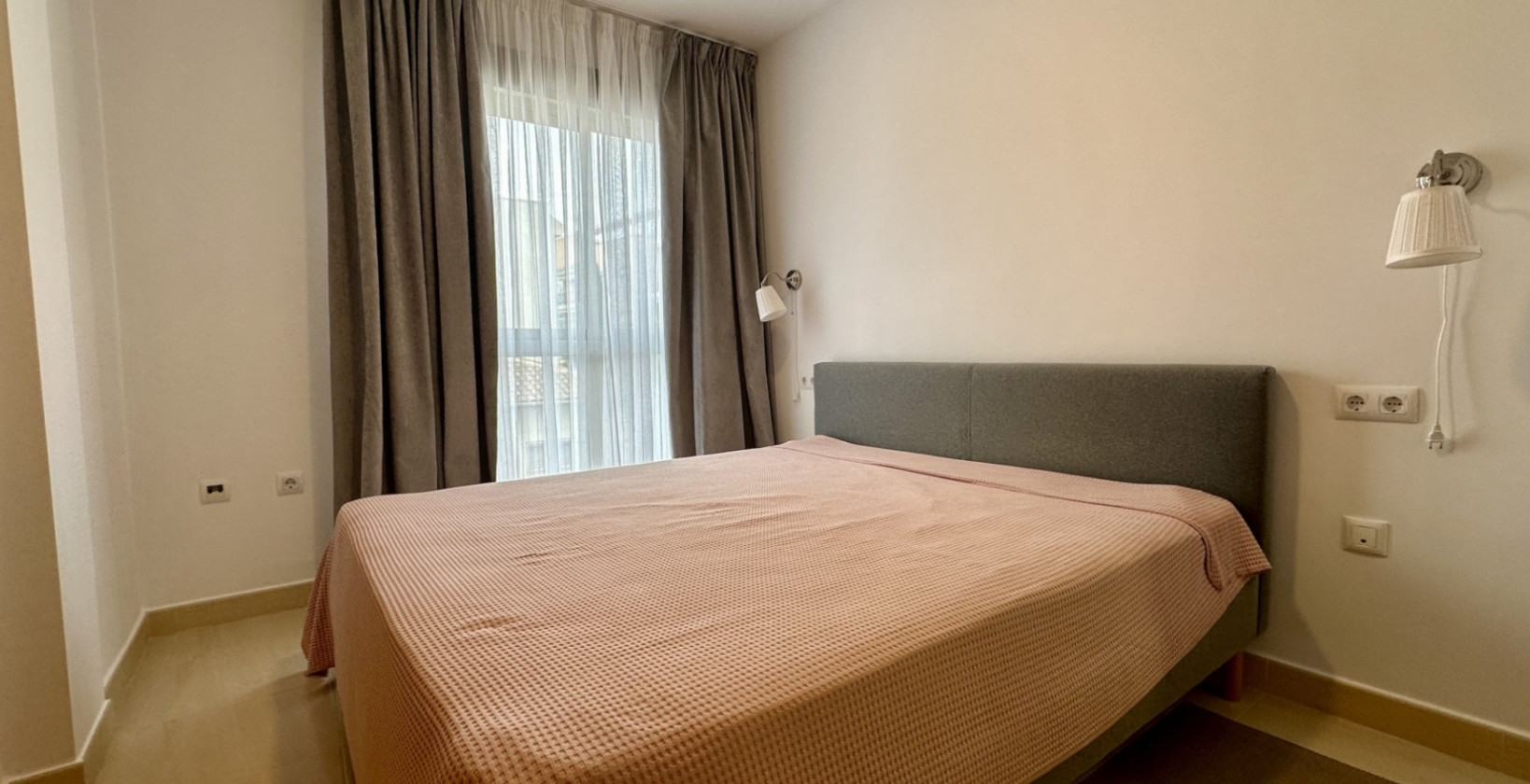 Resale - Apartment / flat - San Miguel de Salinas