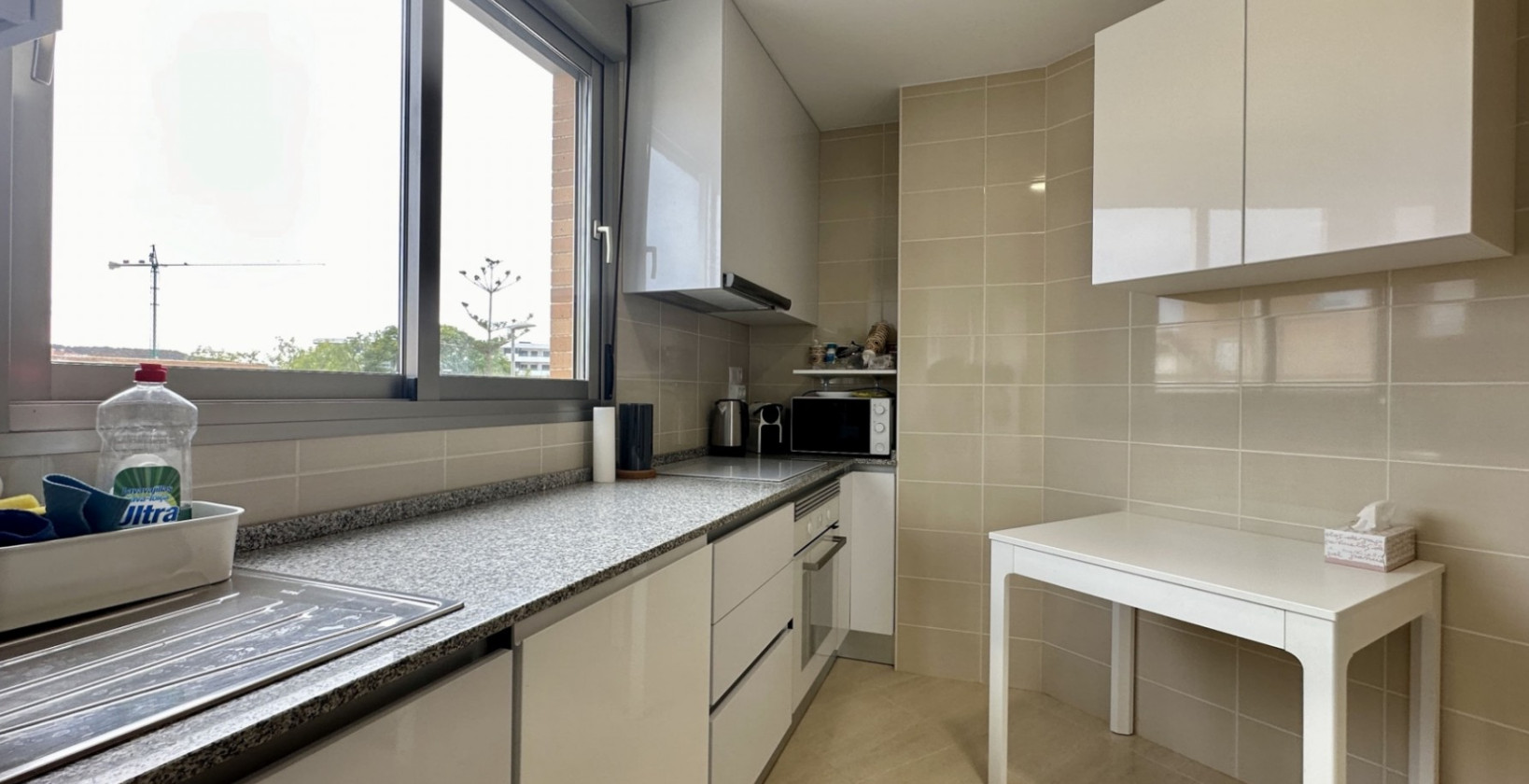 Resale - Apartment / flat - San Miguel de Salinas