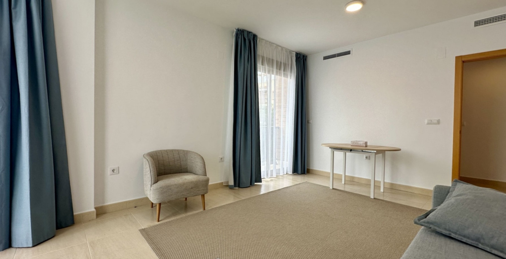 Resale - Apartment / flat - San Miguel de Salinas