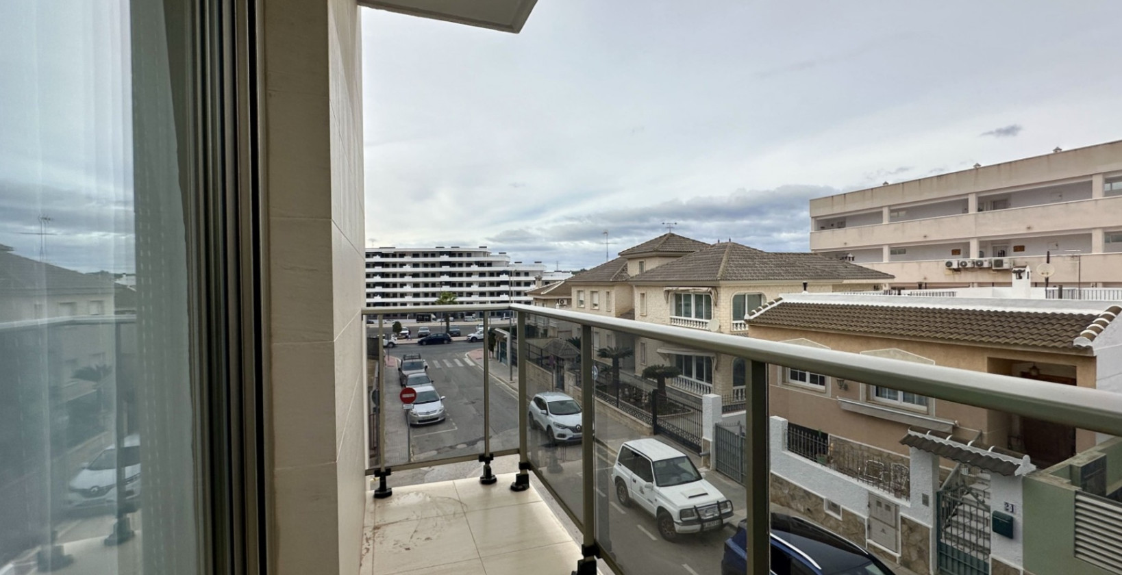 Resale - Apartment / flat - San Miguel de Salinas