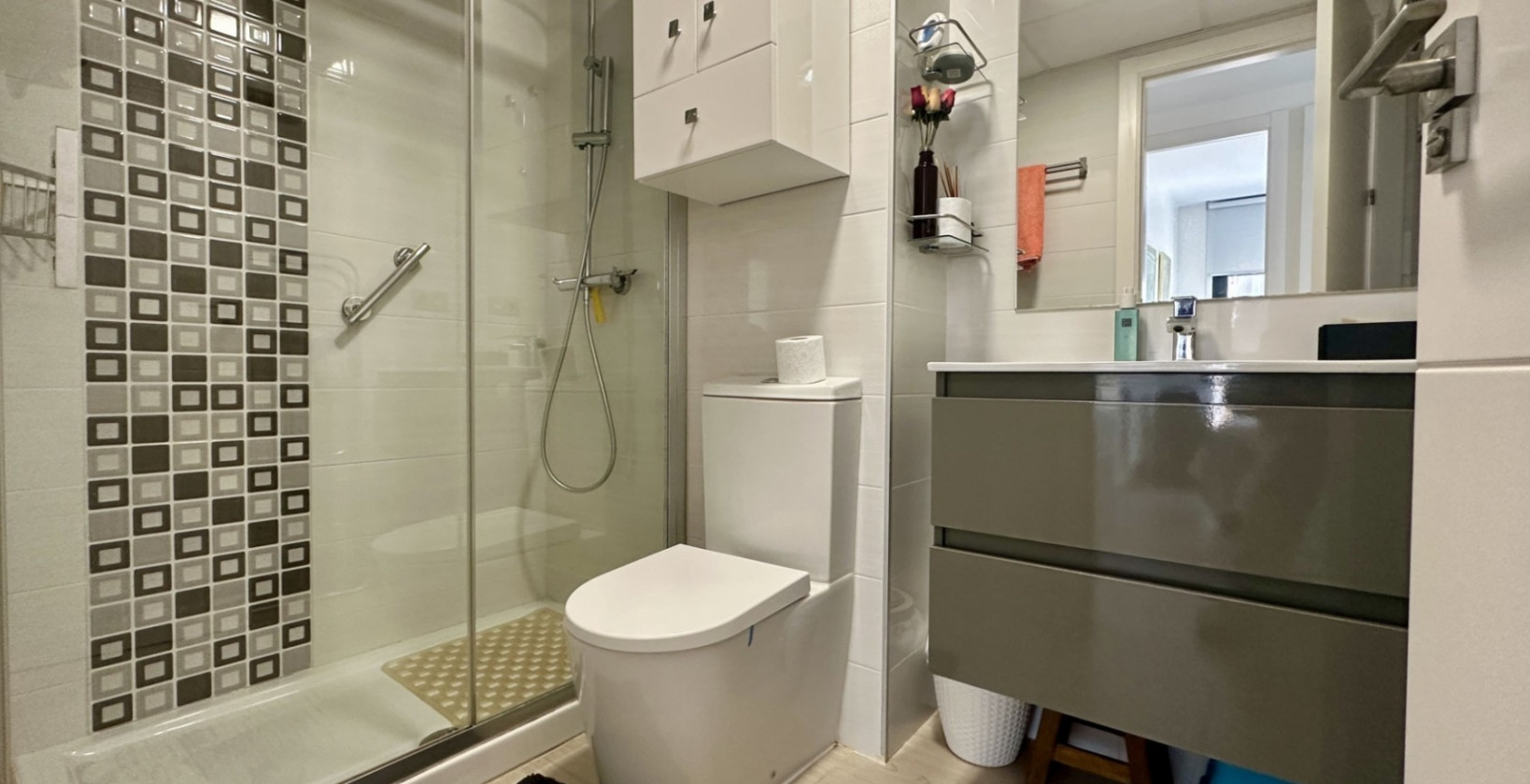 Återförsäljning - Lägenhet / lägenhet - Orihuela Costa - Punta Prima