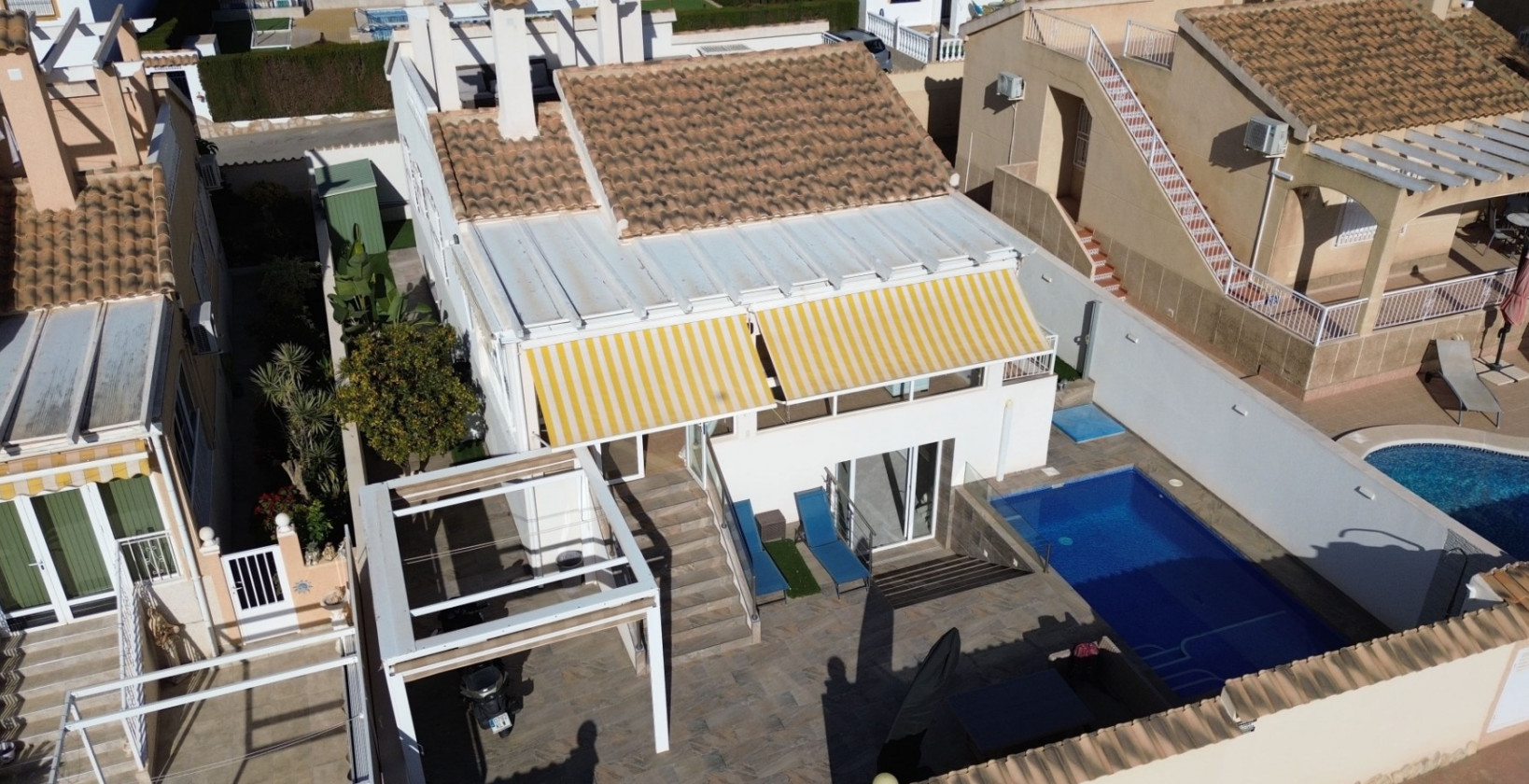 Resale - Villa - Orihuela Costa - Los Dolses