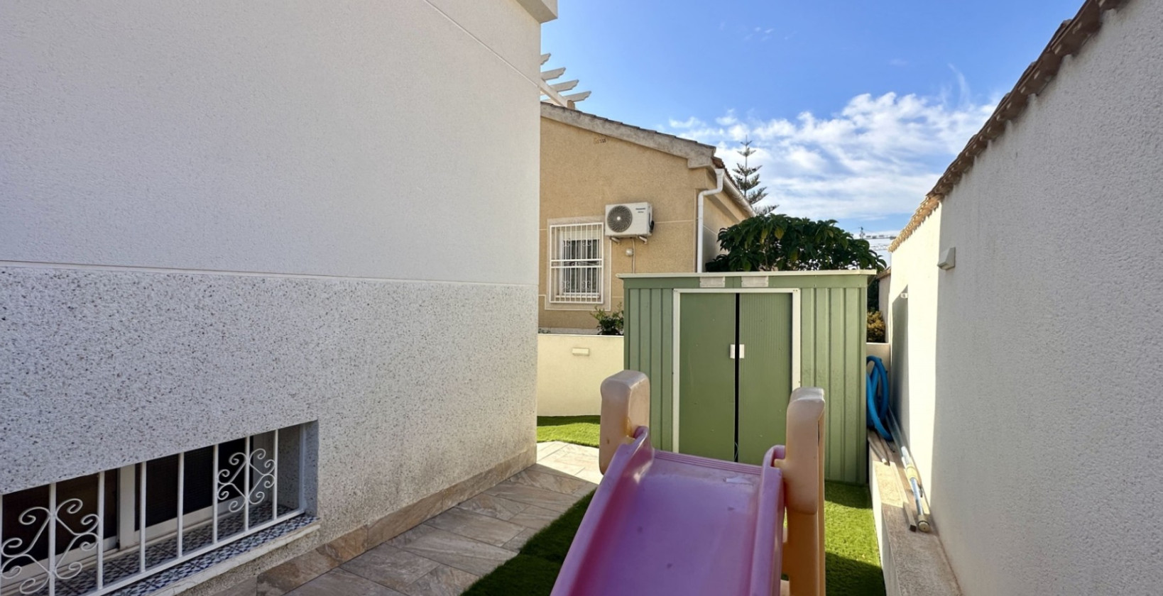 Resale - Villa - Orihuela Costa - Los Dolses