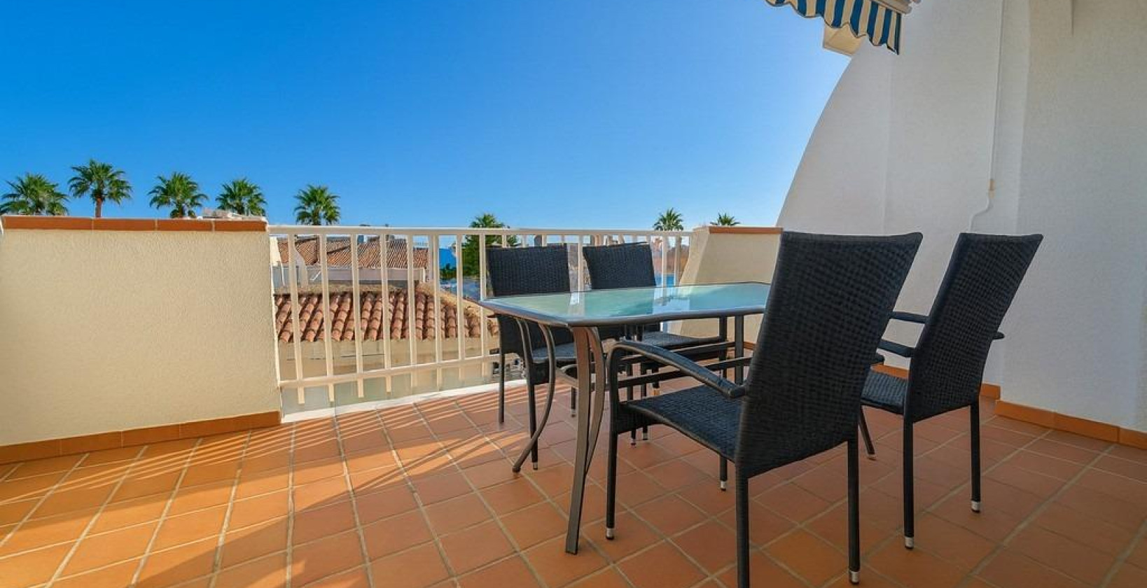 Resale - Apartment / flat - Orihuela Costa - Aguamarina