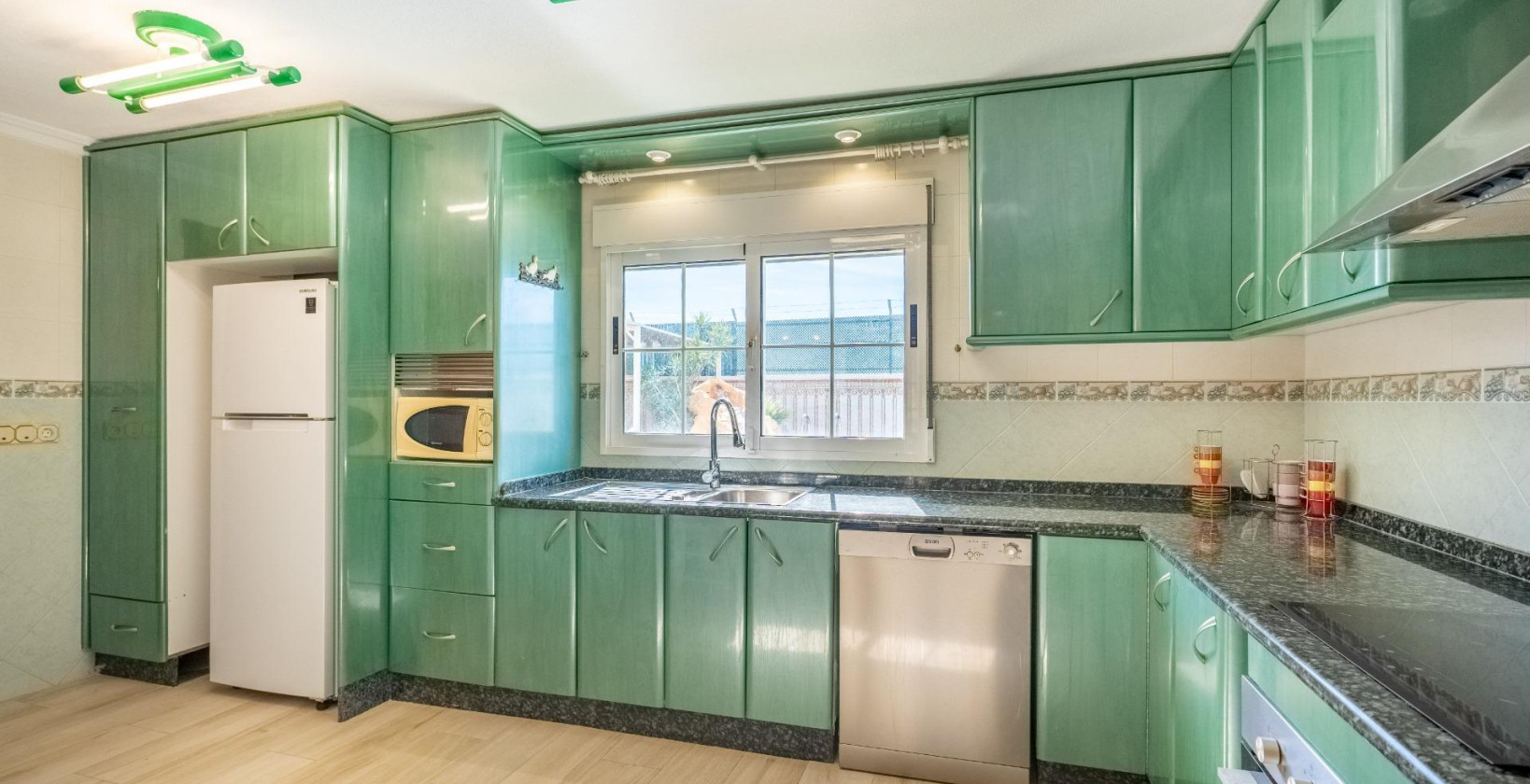 Resale - Villa - Torrevieja - El chaparral