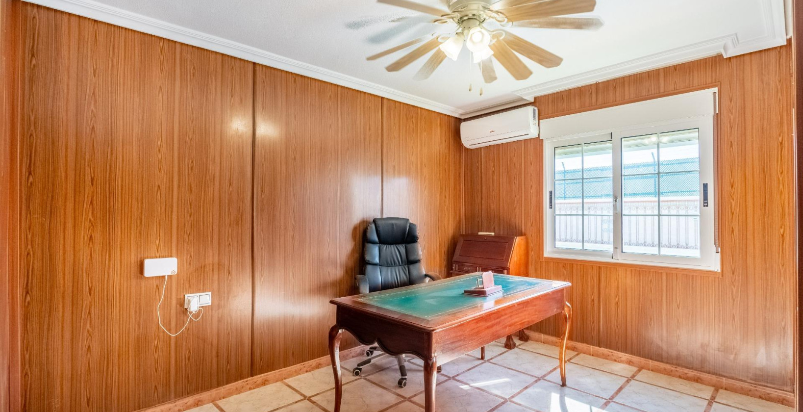 Resale - Villa - Torrevieja - El chaparral