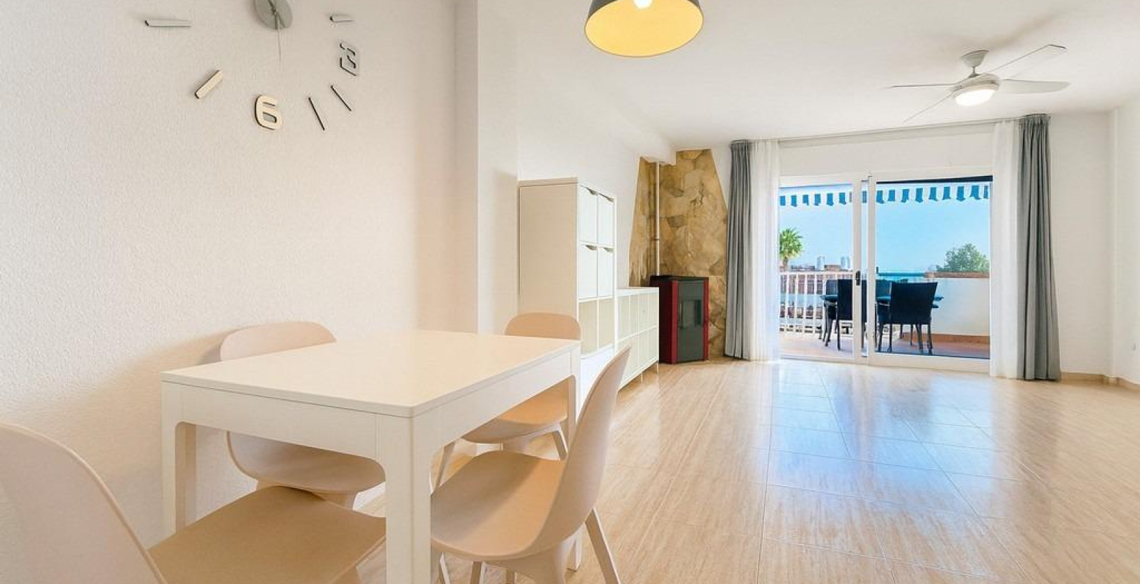 Resale - Apartment / flat - Orihuela Costa - Aguamarina