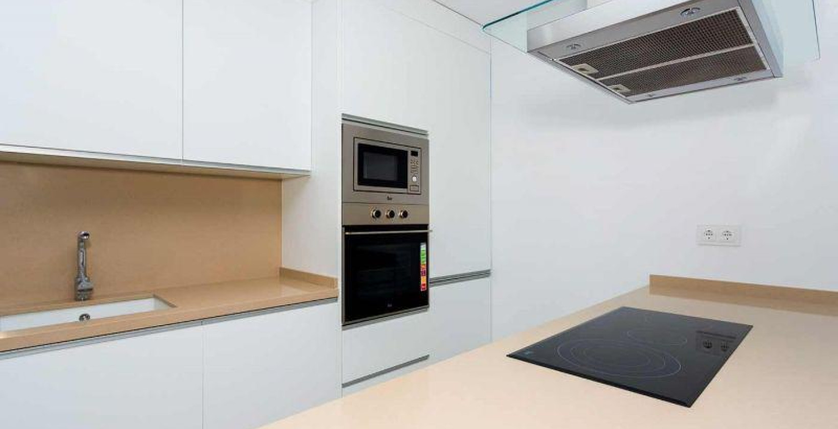 Nueva construcción  - Adosado - Daya Nueva - CENTRO