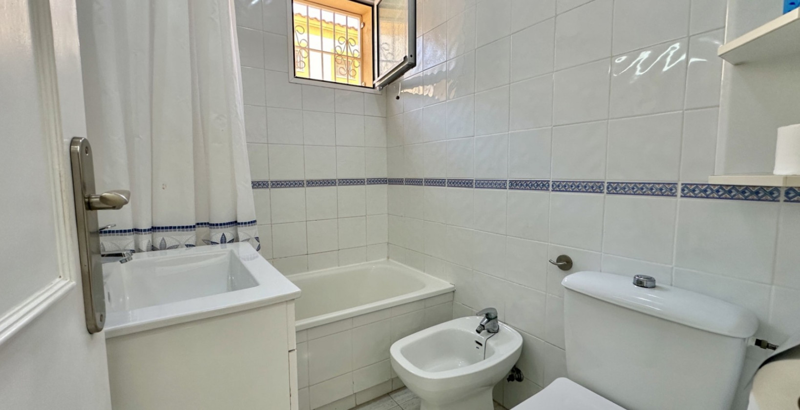 Resale - Apartment / flat - Orihuela Costa - Playa Flamenca