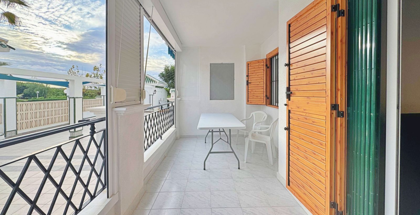 Resale - Apartment / flat - Torrevieja - La Mata