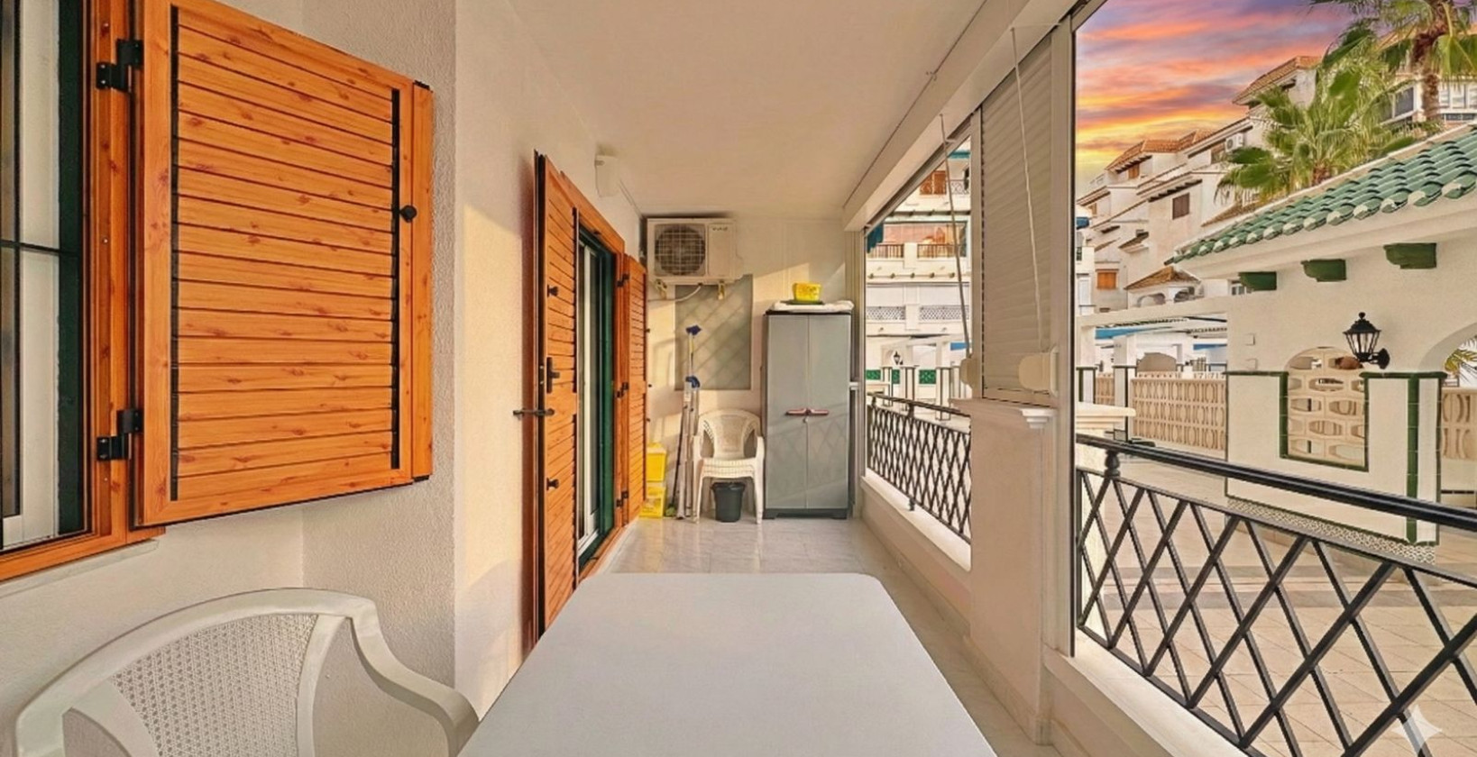 Resale - Apartment / flat - Torrevieja - La Mata