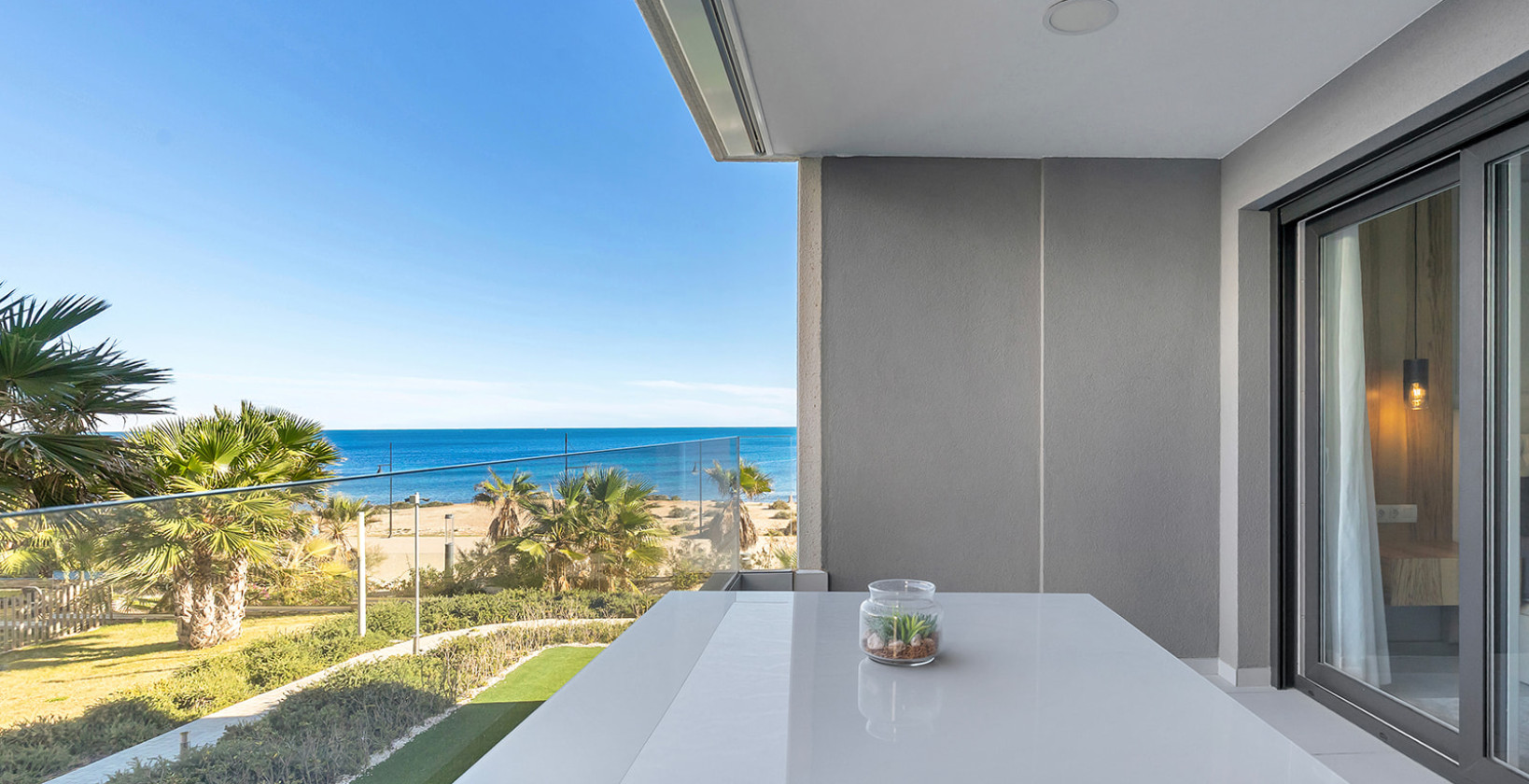 Resale - Apartment / flat - Torrevieja - Punta Prima